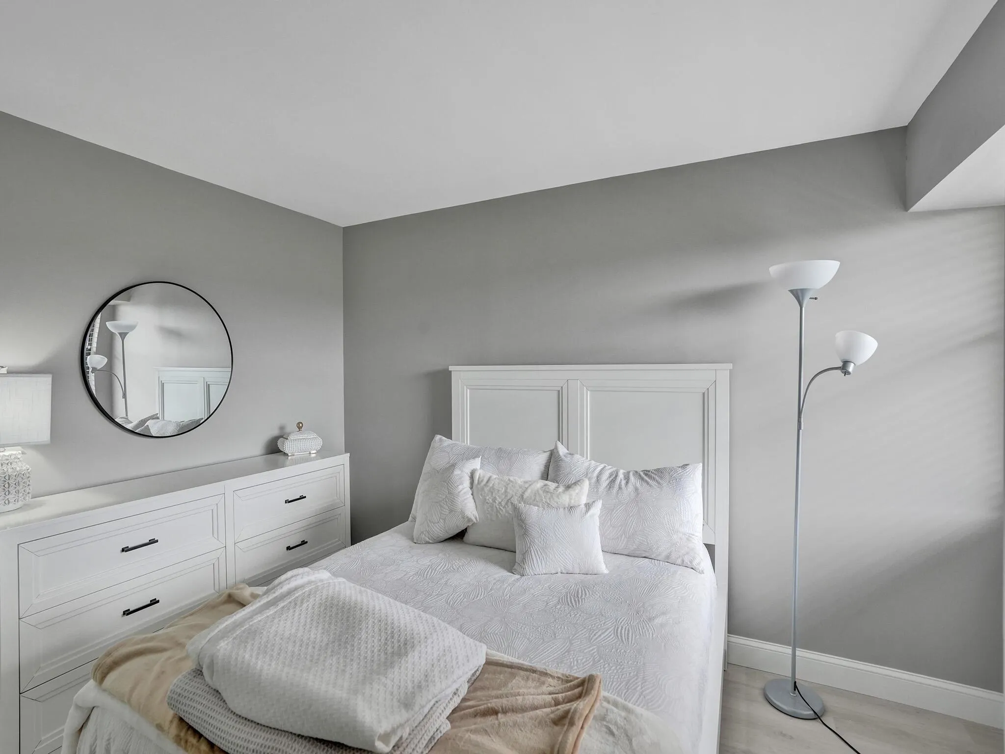 955 Egret Circle, #405