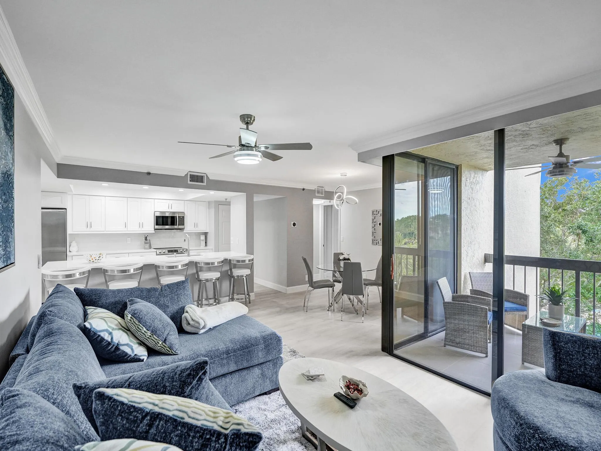 955 Egret Circle, #405