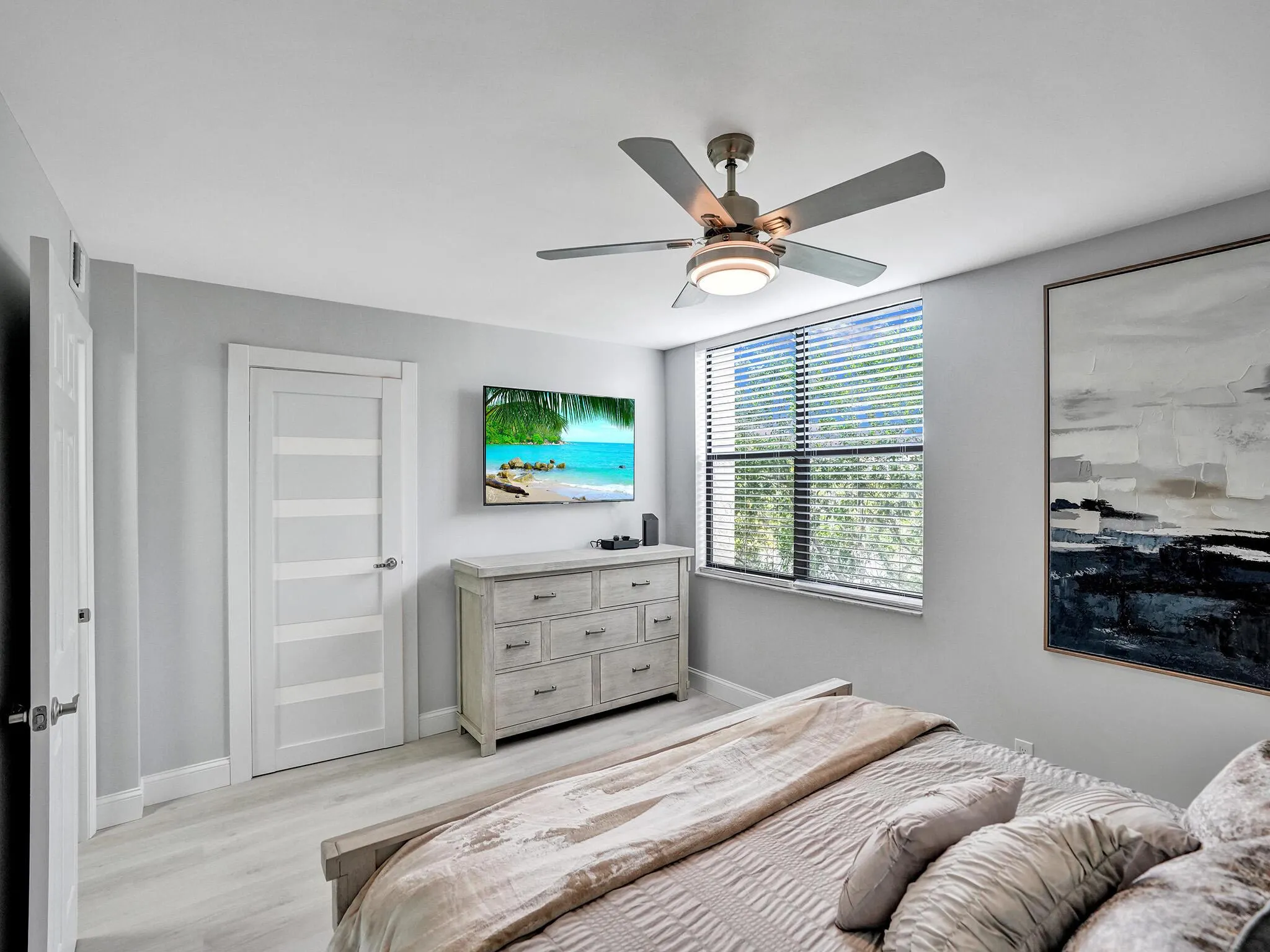 955 Egret Circle, #405