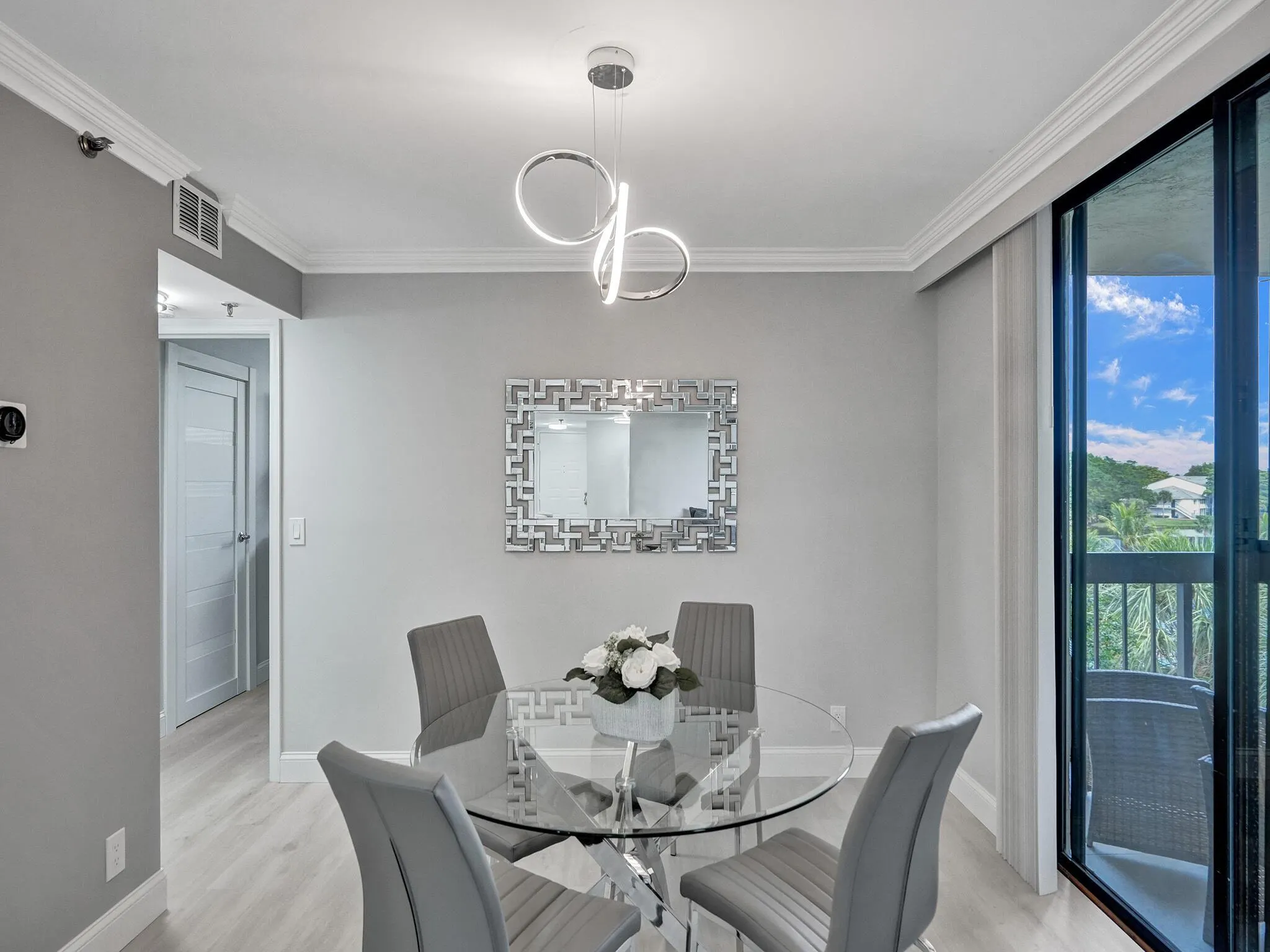 955 Egret Circle, #405