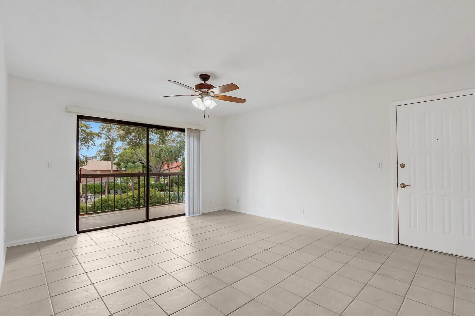 3402 Gardens East Drive, #16b