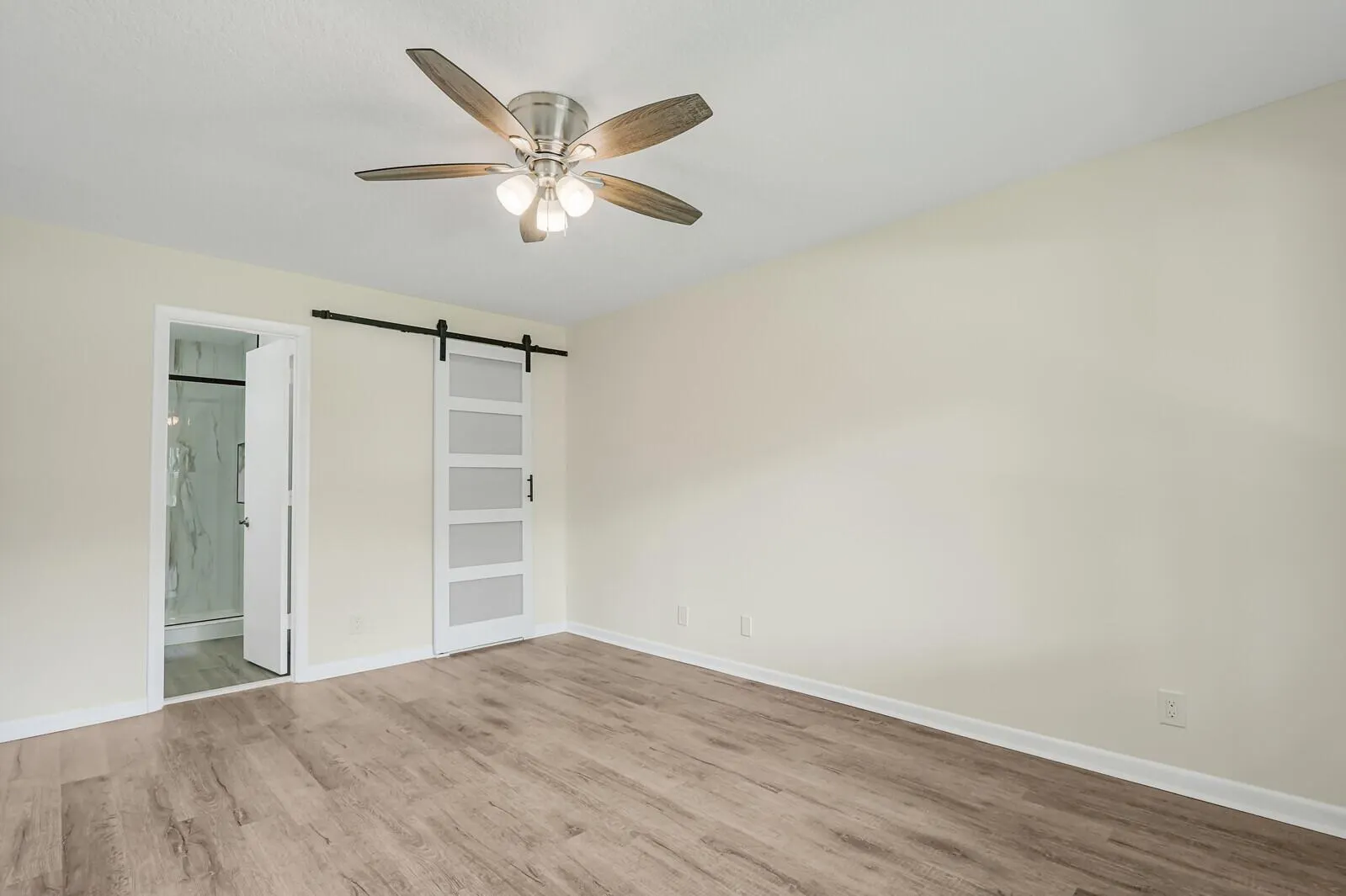 3402 Gardens East Drive, #16b