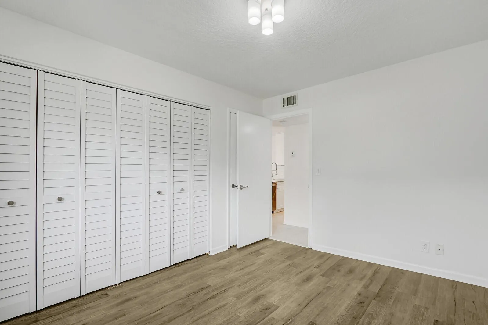 3402 Gardens East Drive, #16b