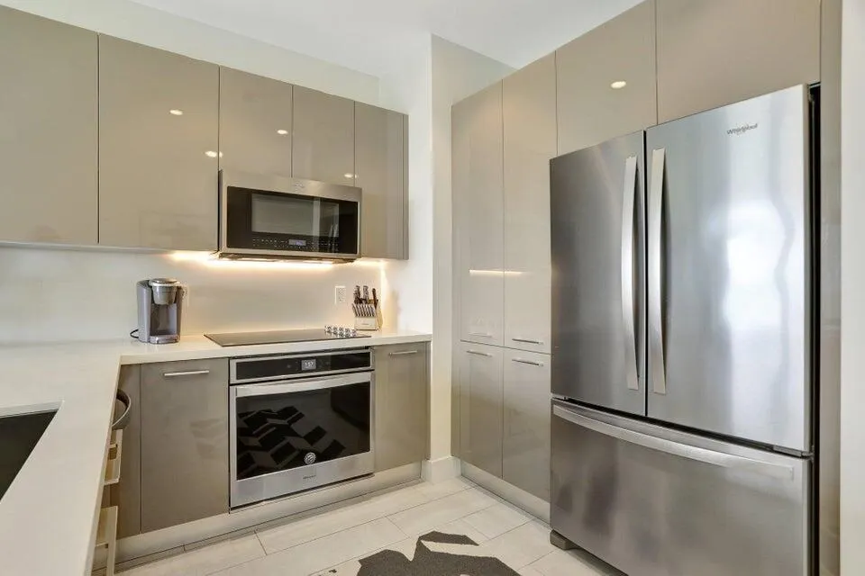 2000 Metropica Way, #2607