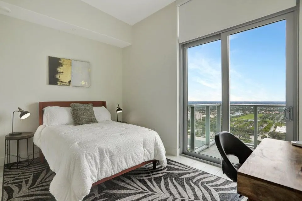 2000 Metropica Way, #2607