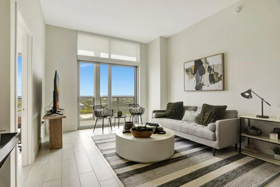 2000 Metropica Way, #2607