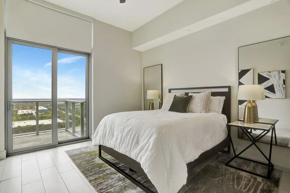 2000 Metropica Way, #2607