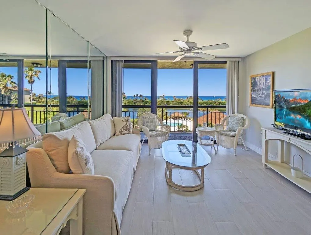 401 S Seas Drive, #403