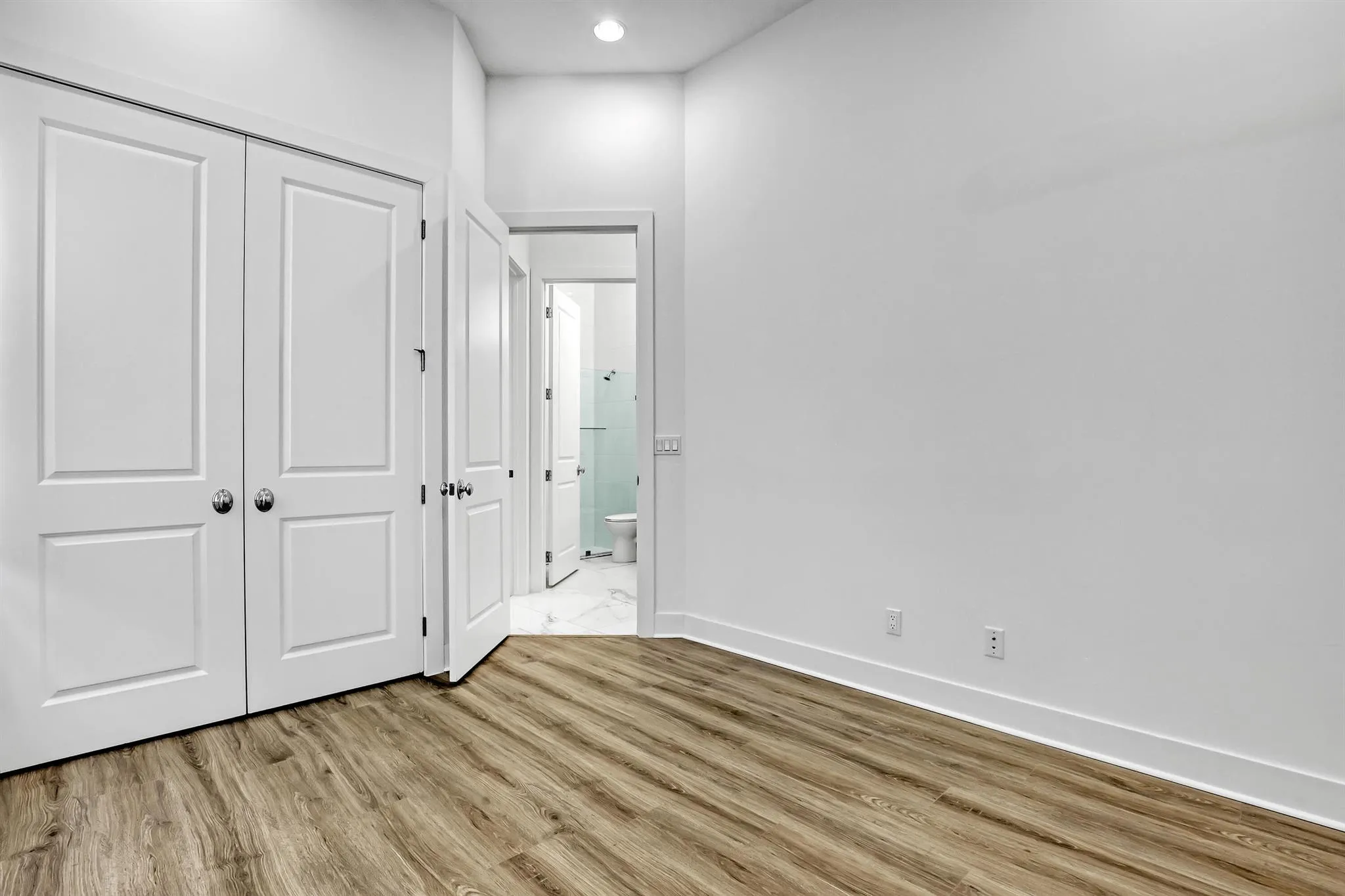 13501 Artisan Circle