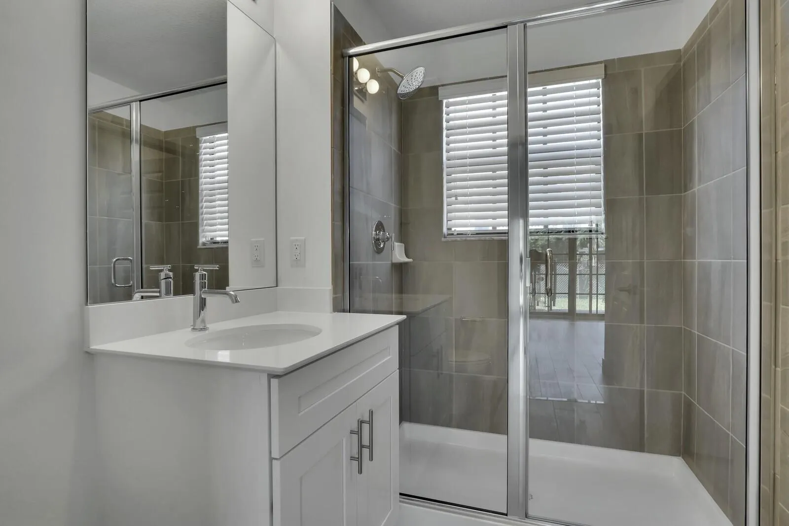 630 NE 14th Court, #102