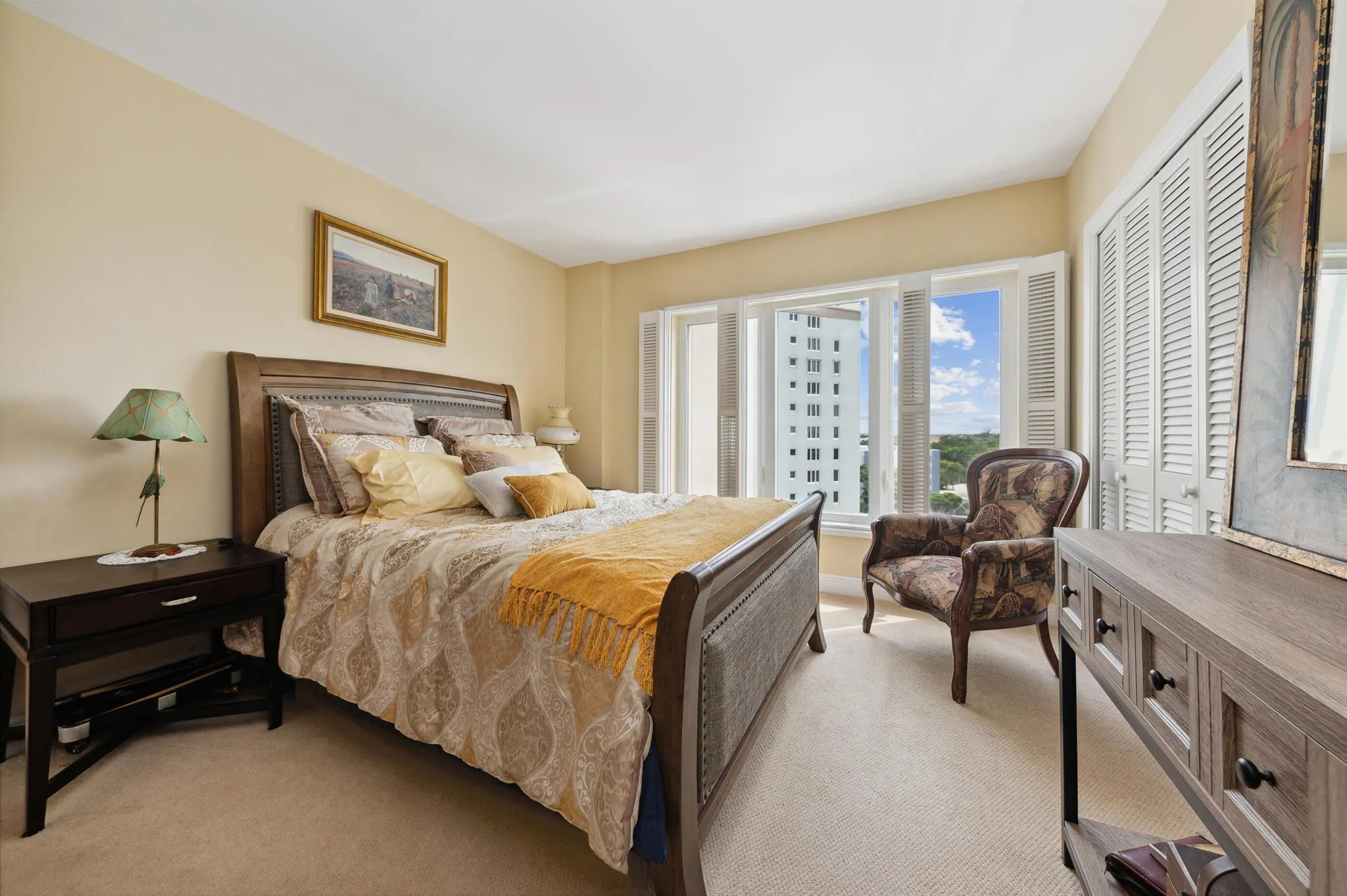 555 SE 6th Avenue, #7h