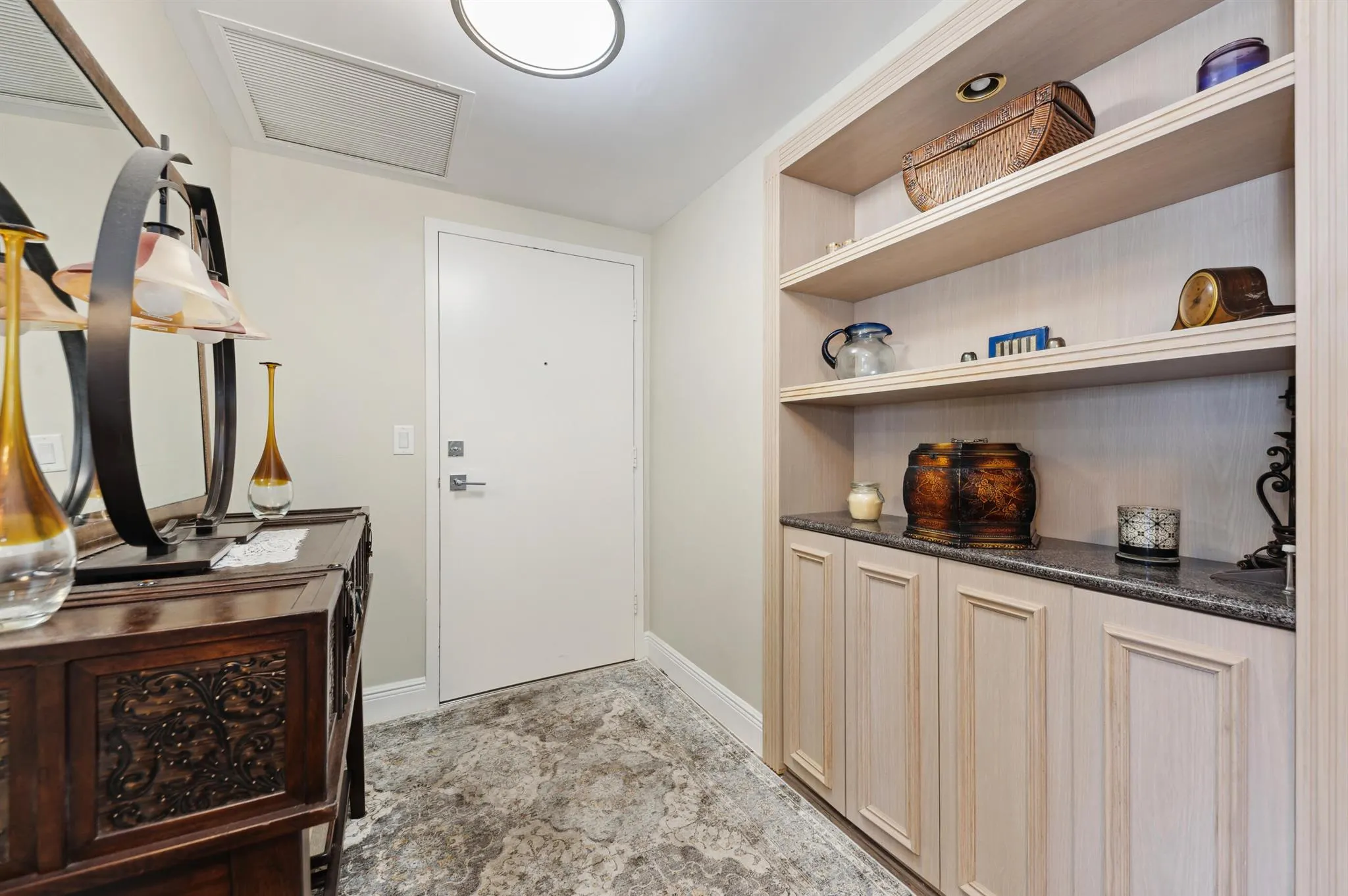 555 SE 6th Avenue, #7h