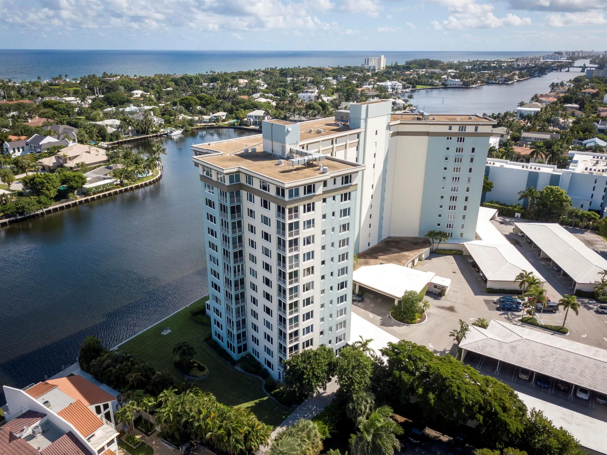 555 SE 6th Avenue, #7h