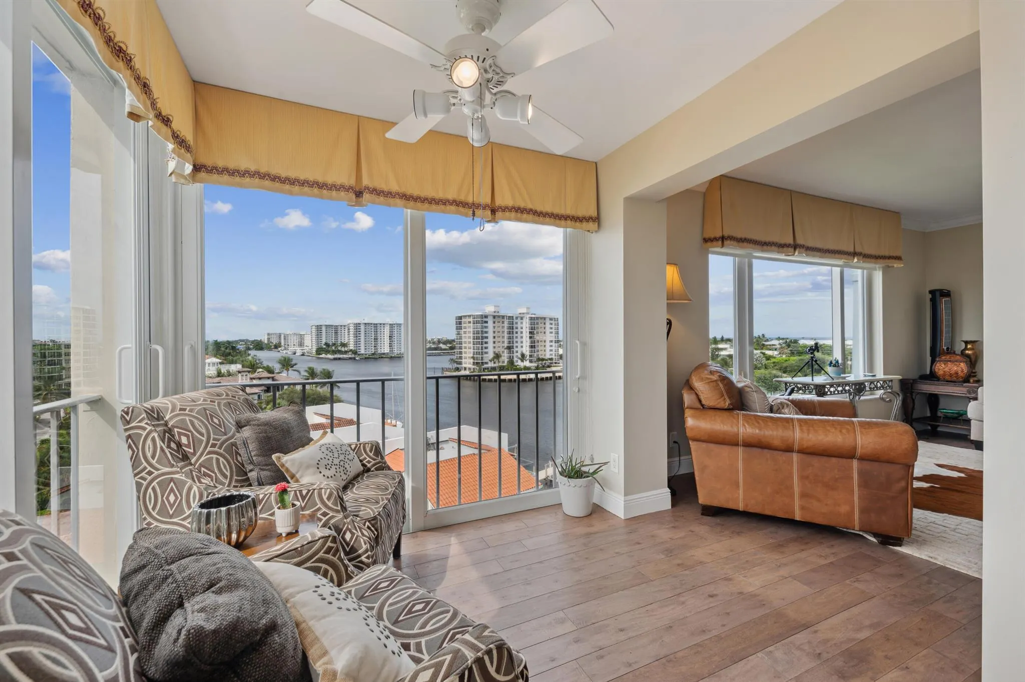 555 SE 6th Avenue, #7h