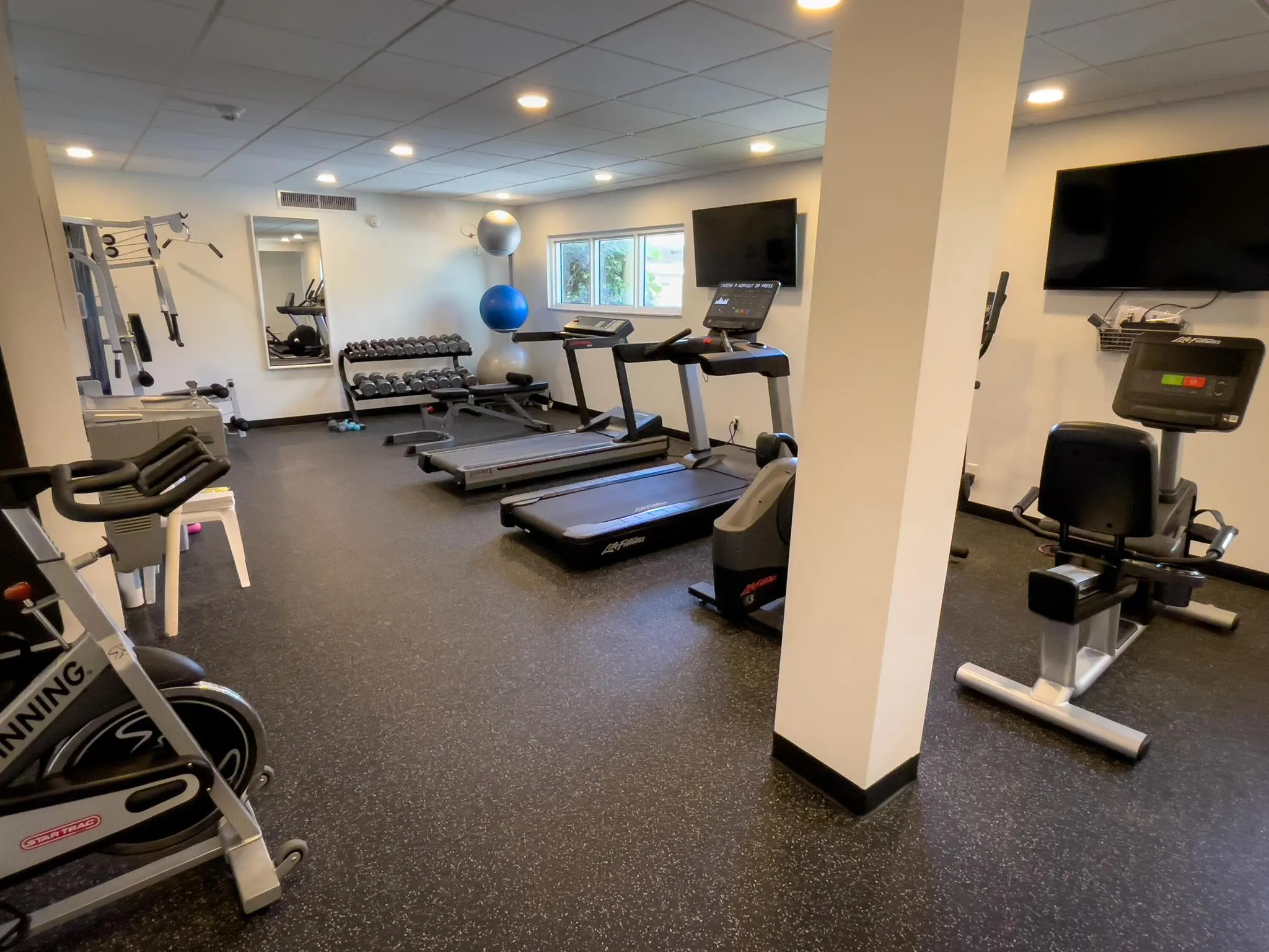 555 SE 6th Avenue, #7h