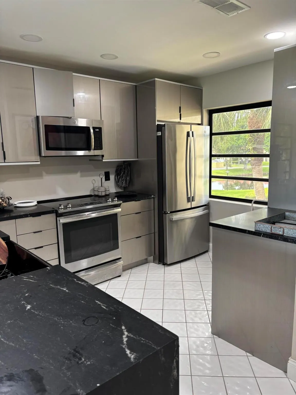 21219 Lago Circle, #5l