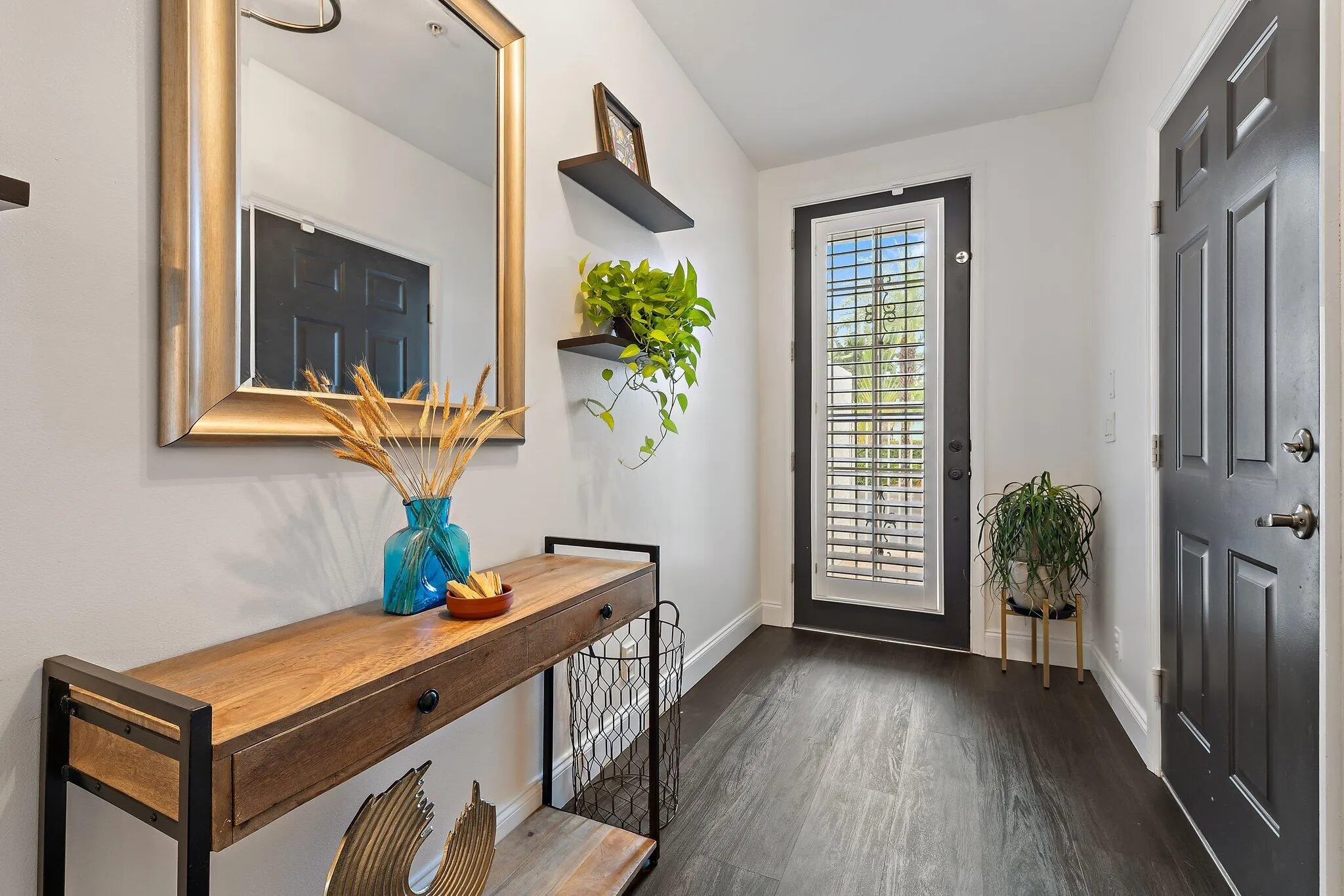 1101 Beach Road, #C