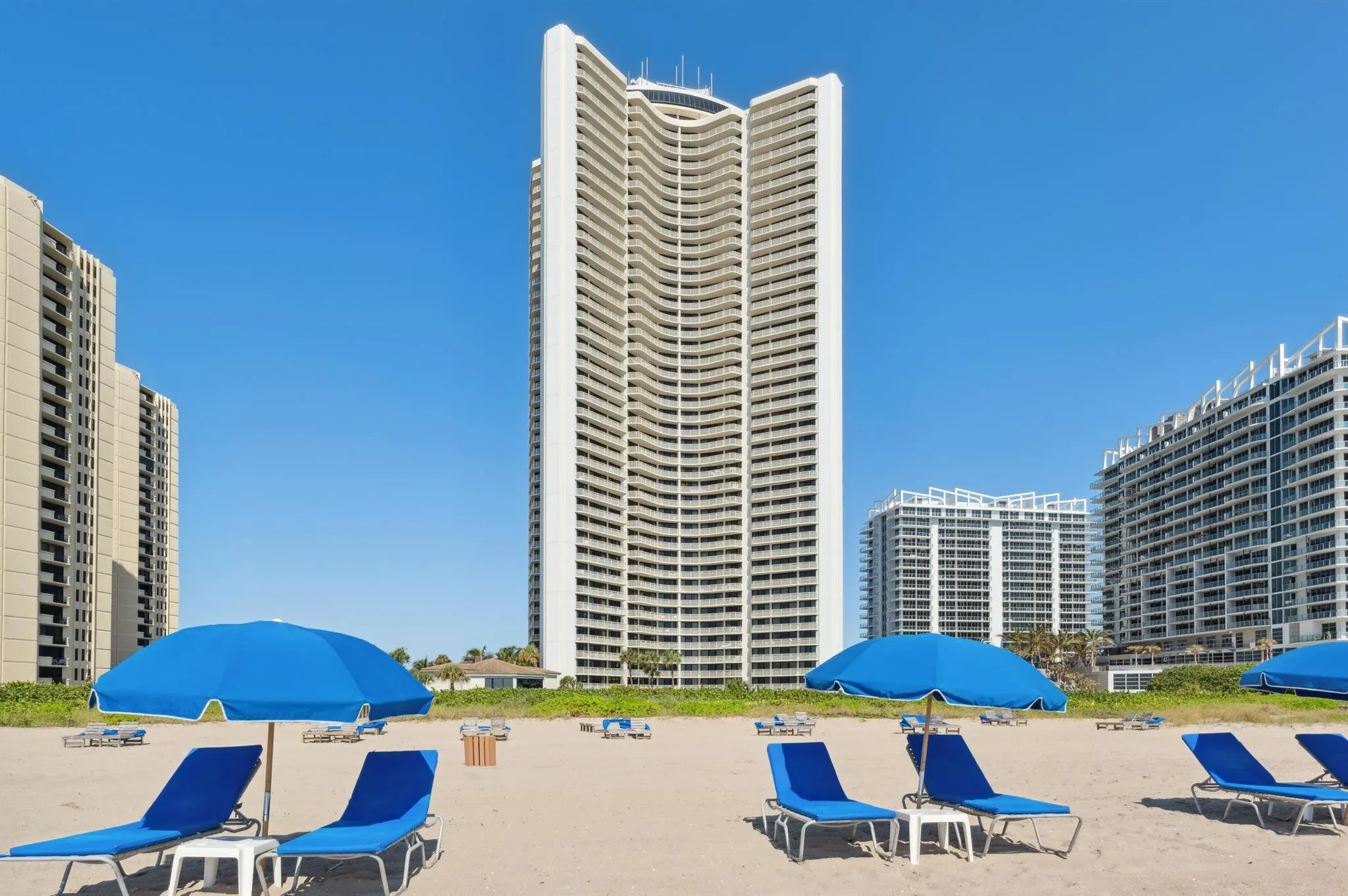 3000 N Ocean Drive, #22-G