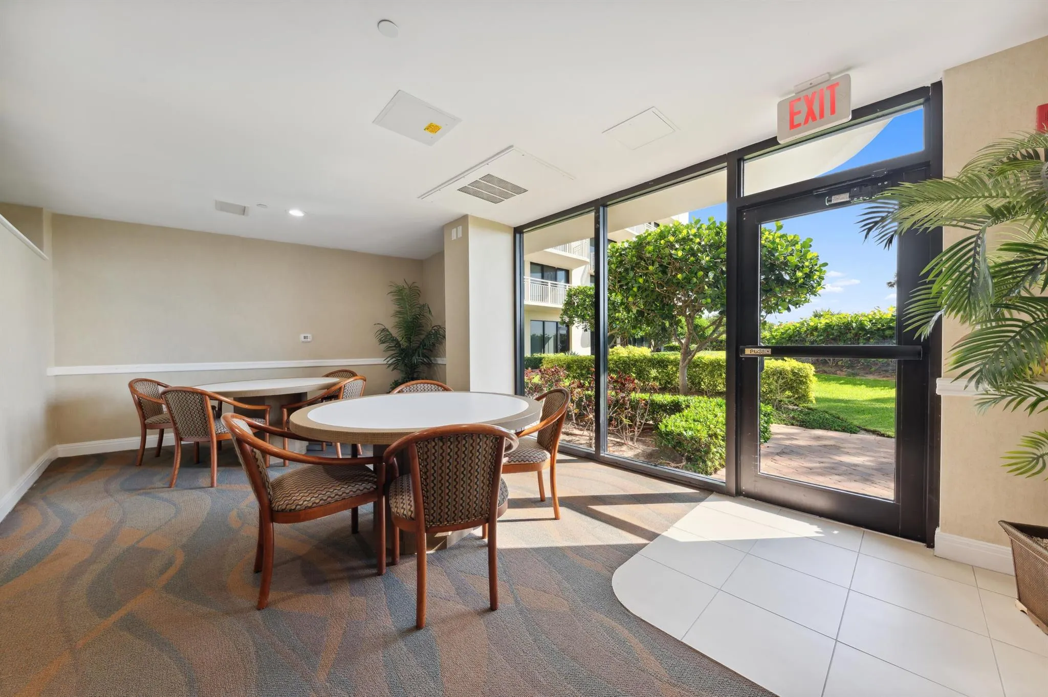 3000 N Ocean Drive, #22-G