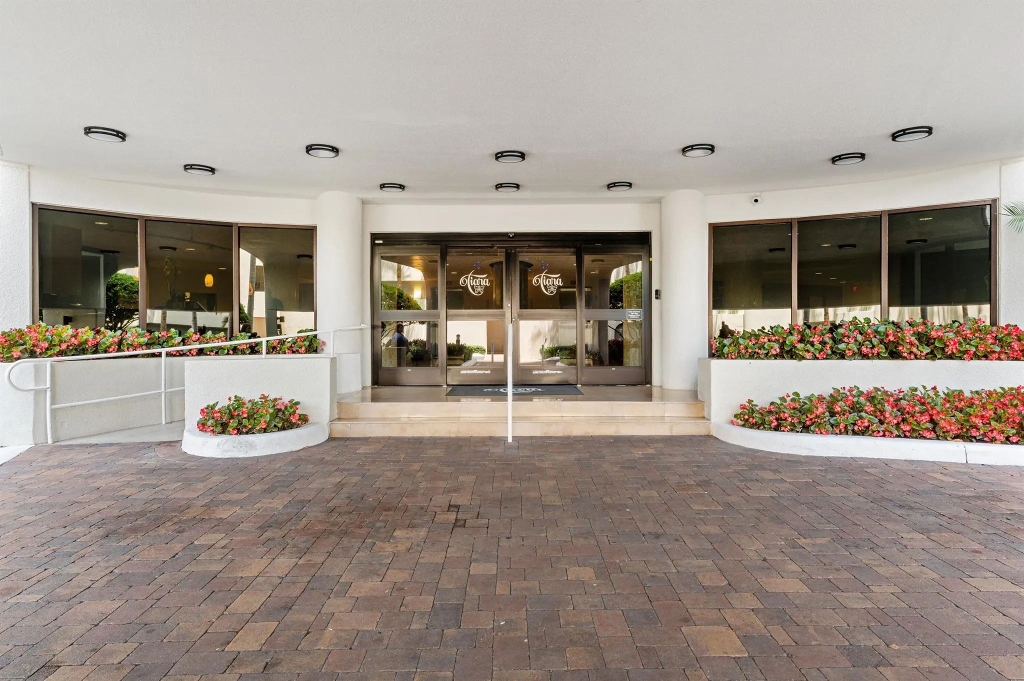 3000 N Ocean Drive, #22-G