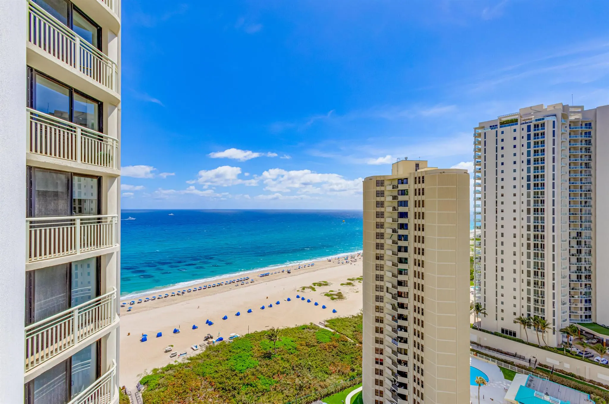 3000 N Ocean Drive, #22-G