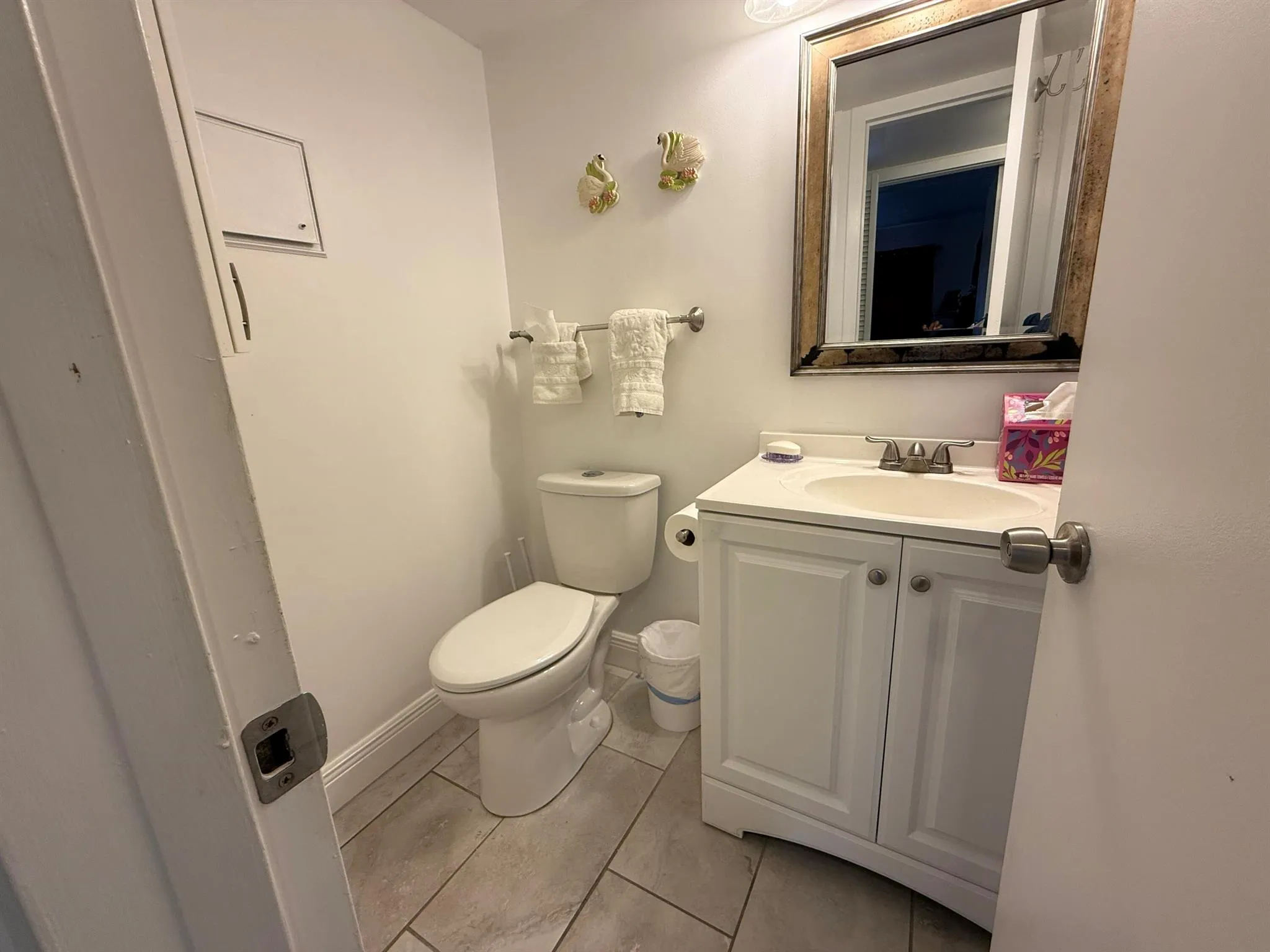 127 Mansfield D