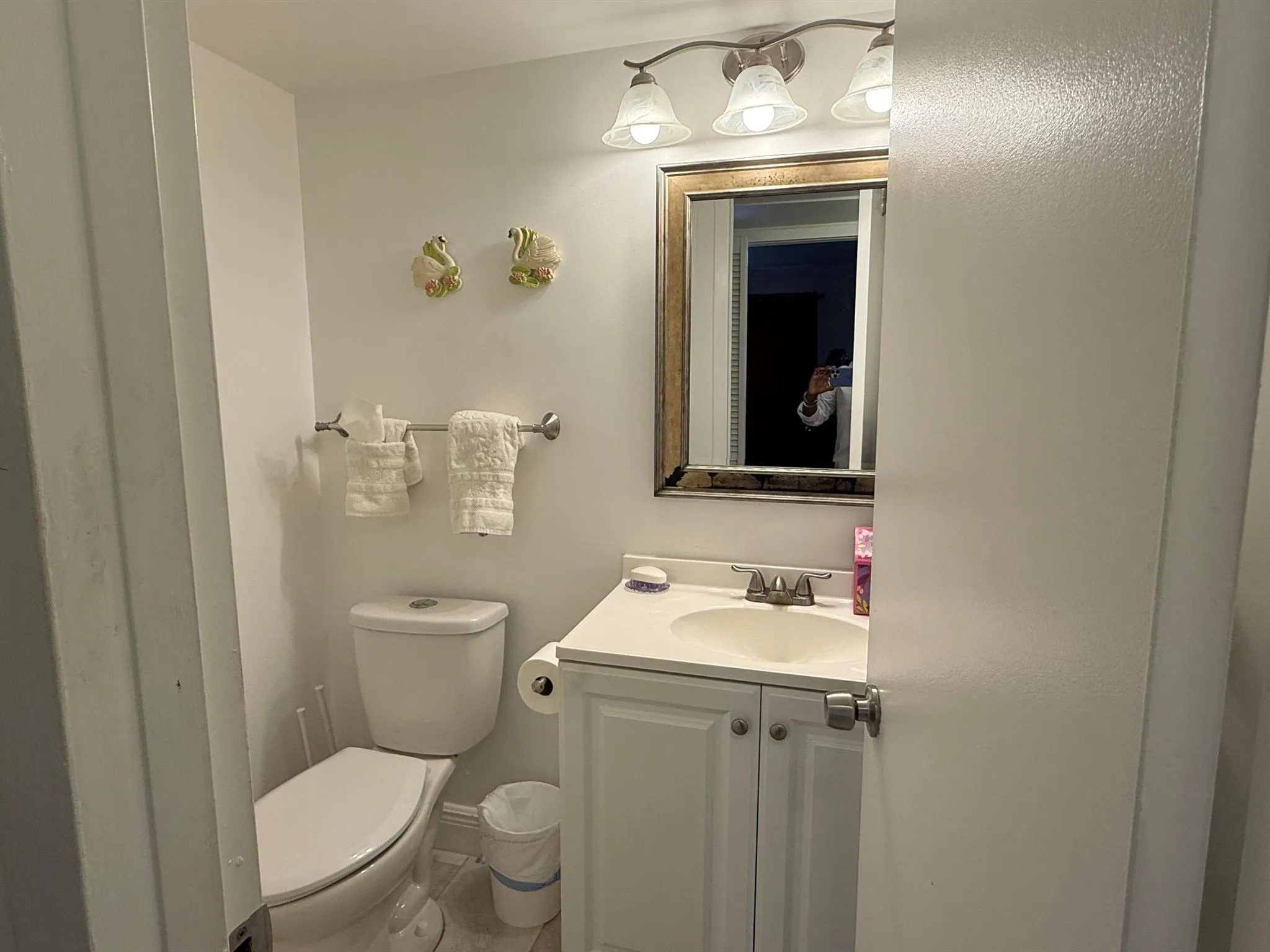 127 Mansfield D
