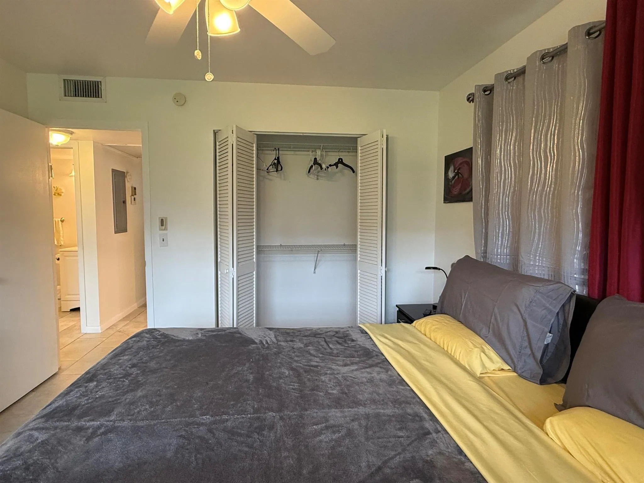 127 Mansfield D