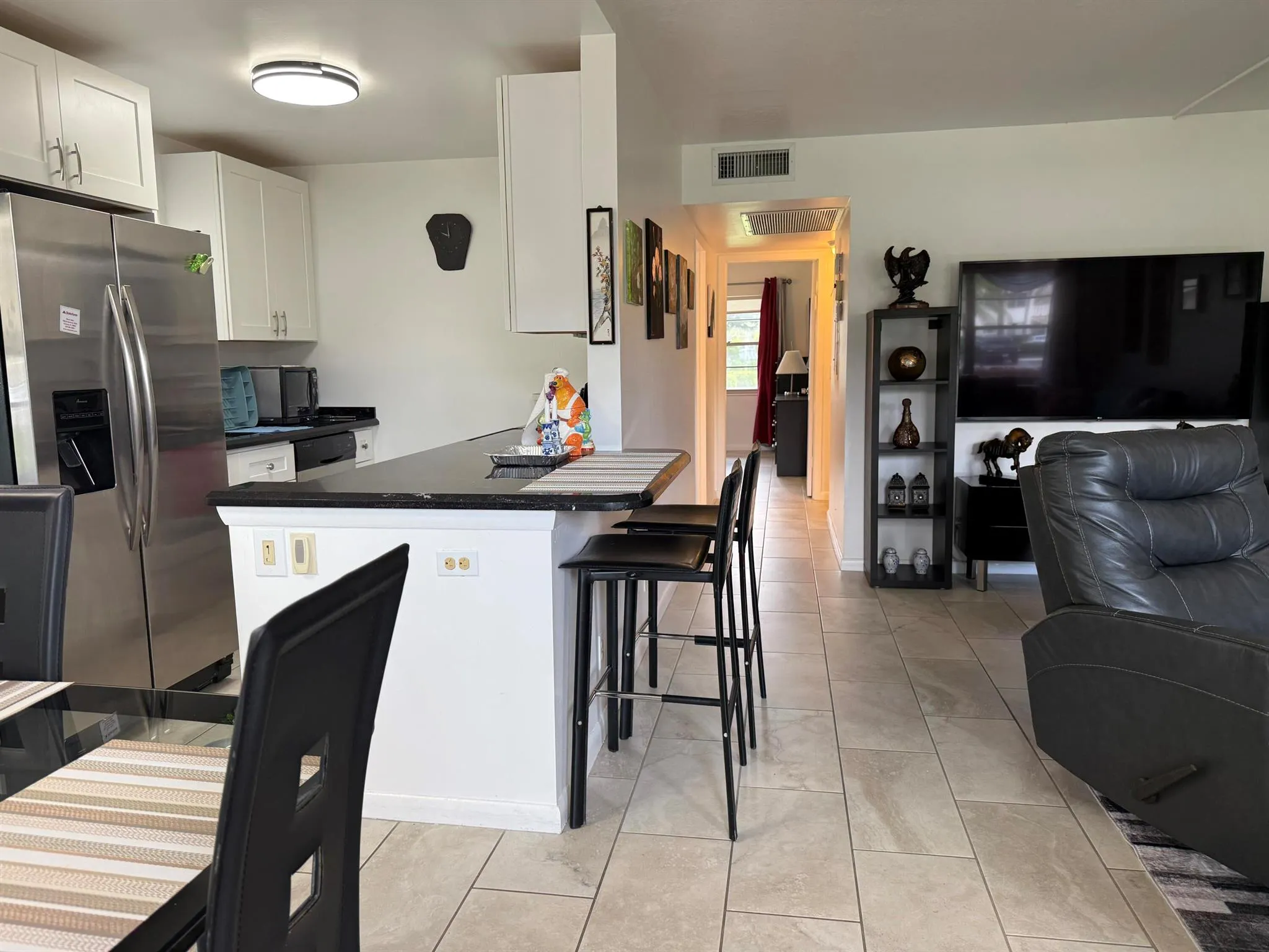 127 Mansfield D