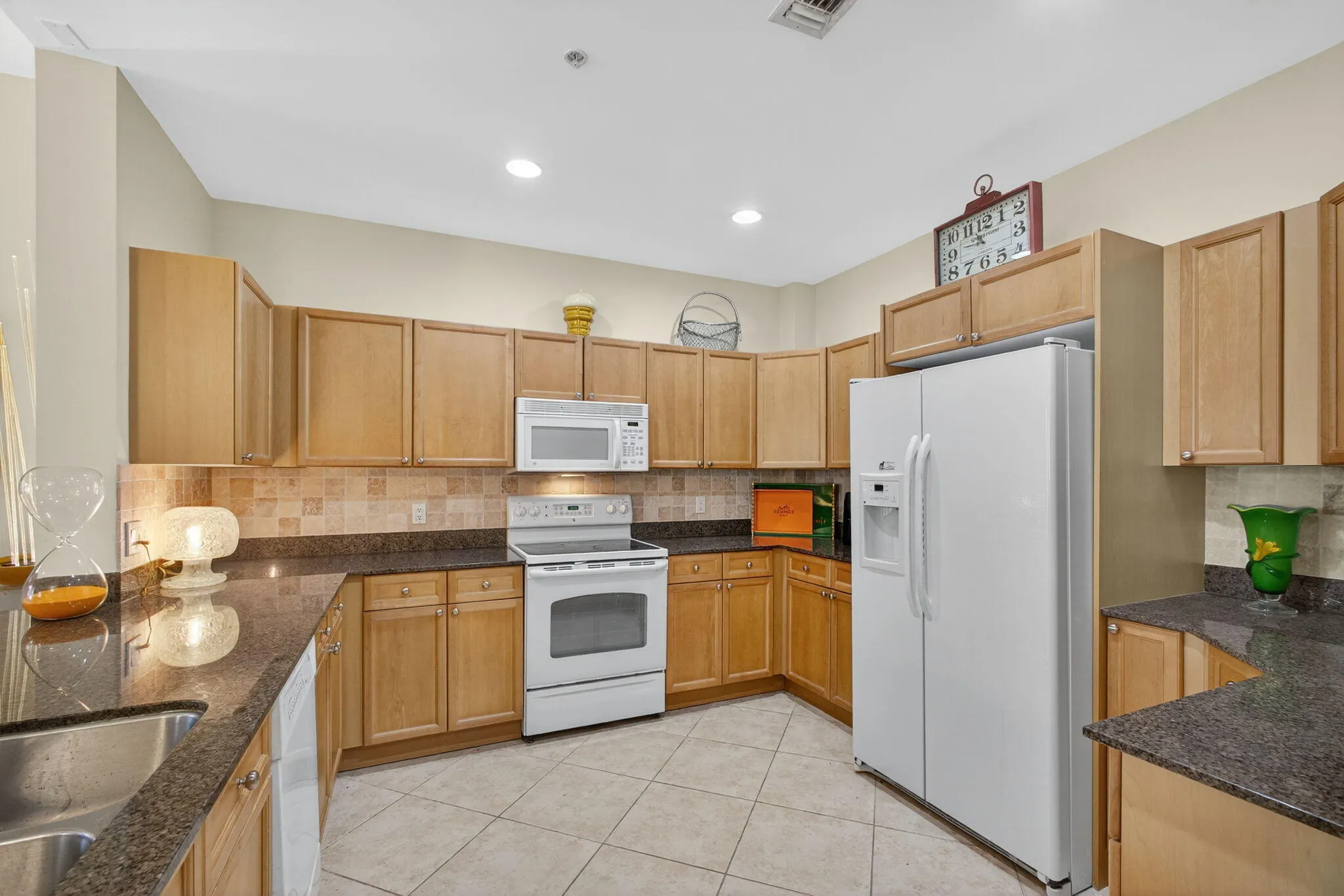 3940 N Flagler Drive, #403