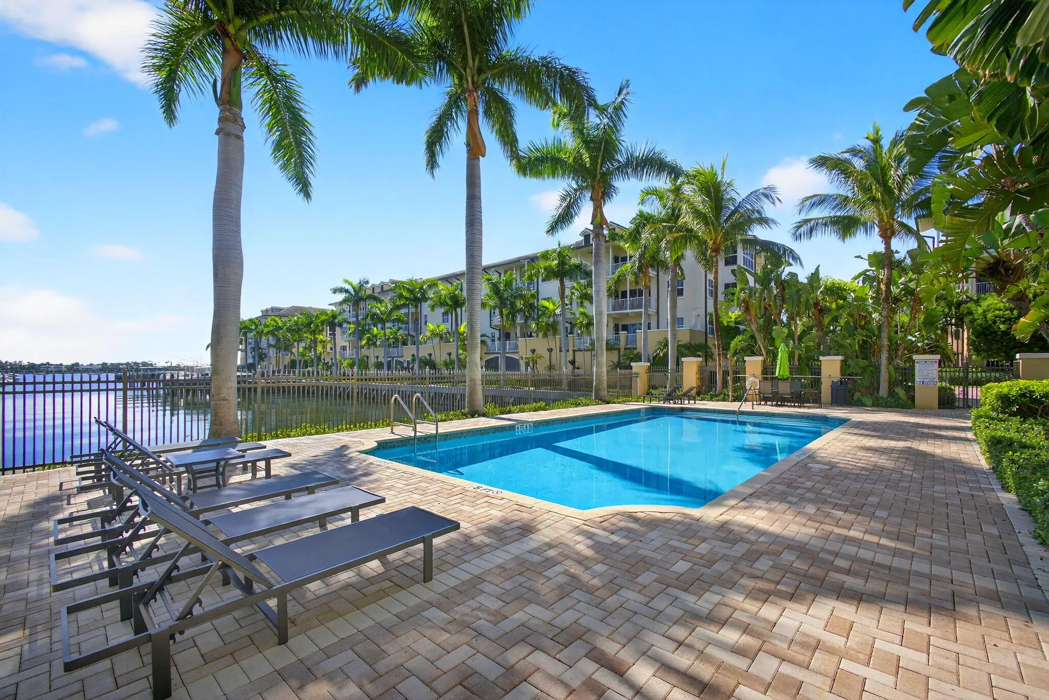 3940 N Flagler Drive, #403
