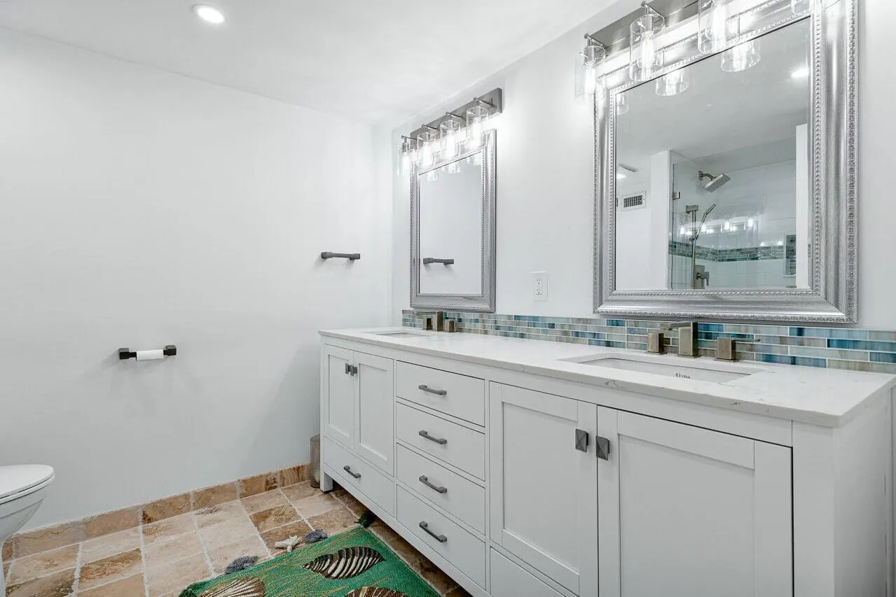 100 Waterway Road, #A306