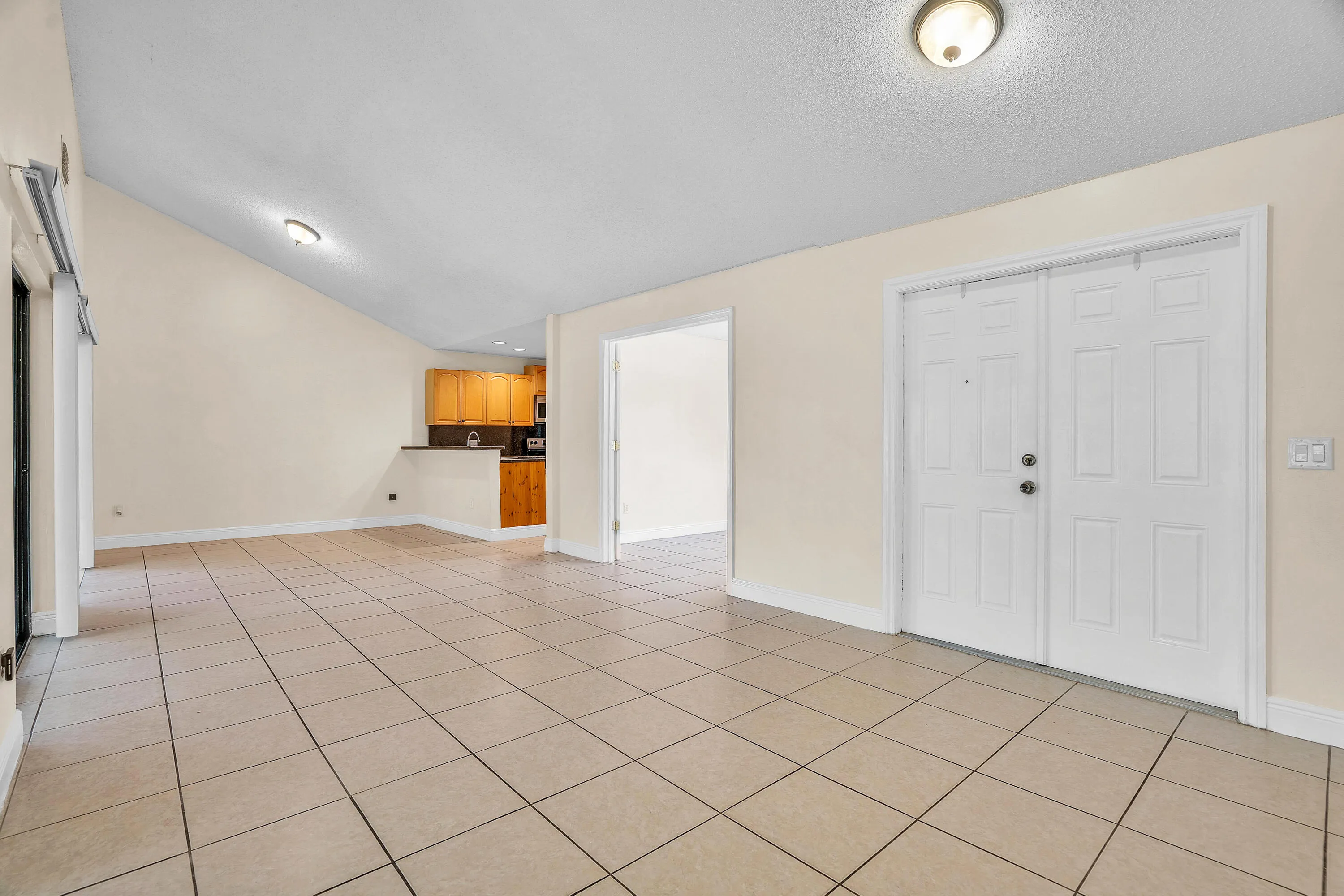 12275 Sannenwood Lane