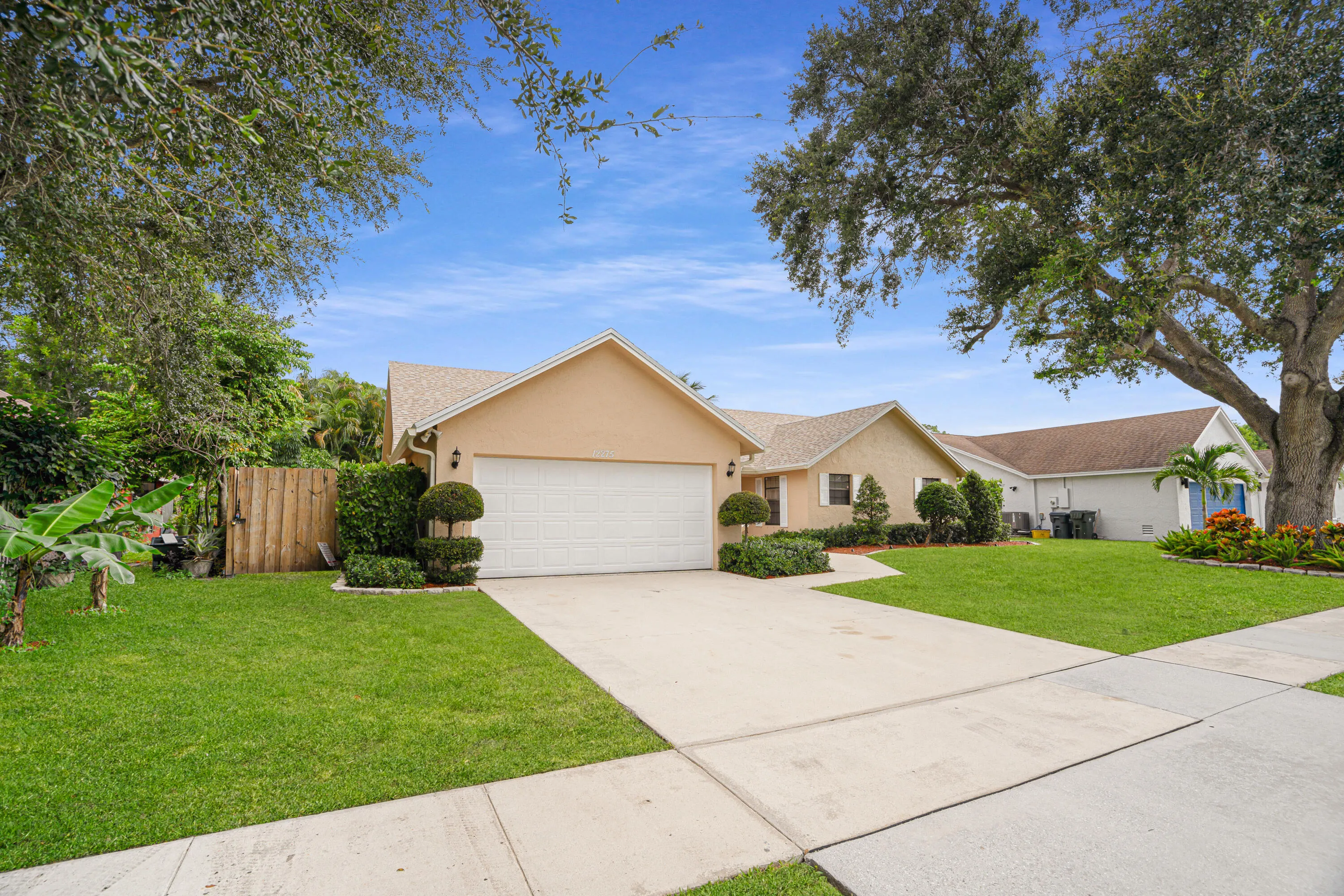 12275 Sannenwood Lane