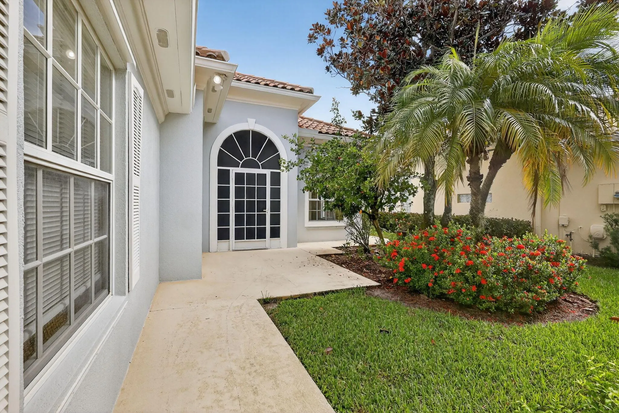 8257 Rosalie Lane