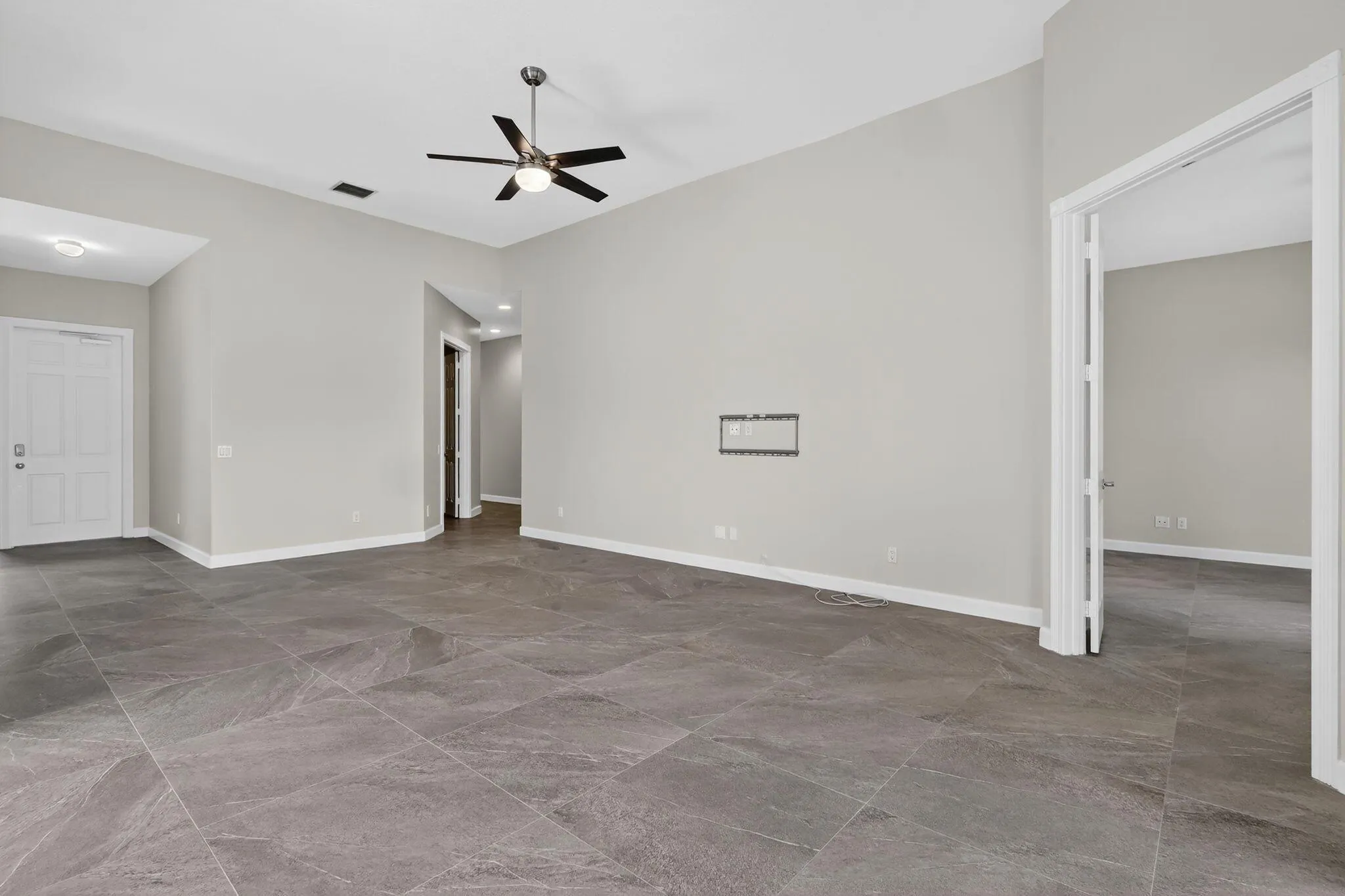 8257 Rosalie Lane