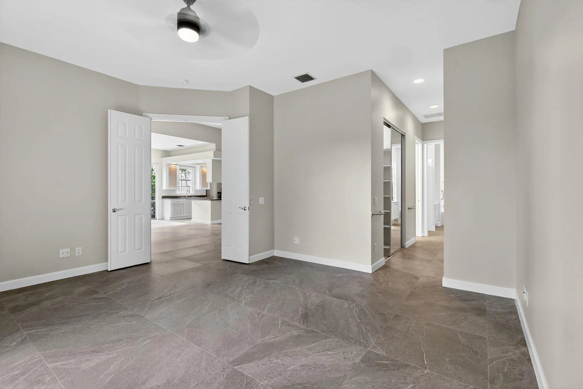 8257 Rosalie Lane