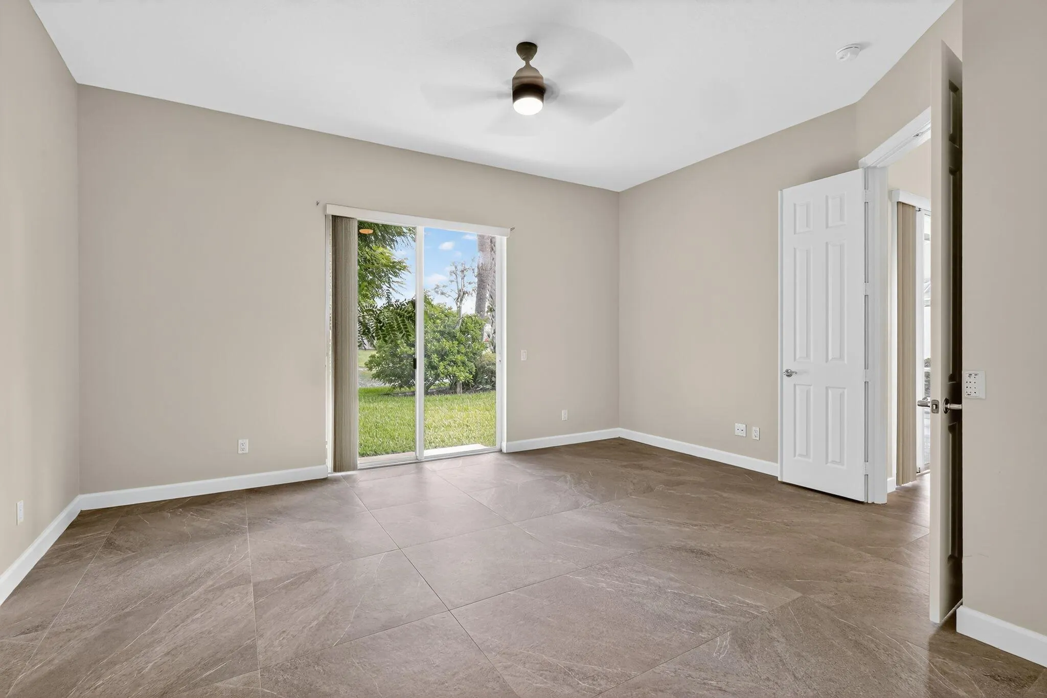 8257 Rosalie Lane