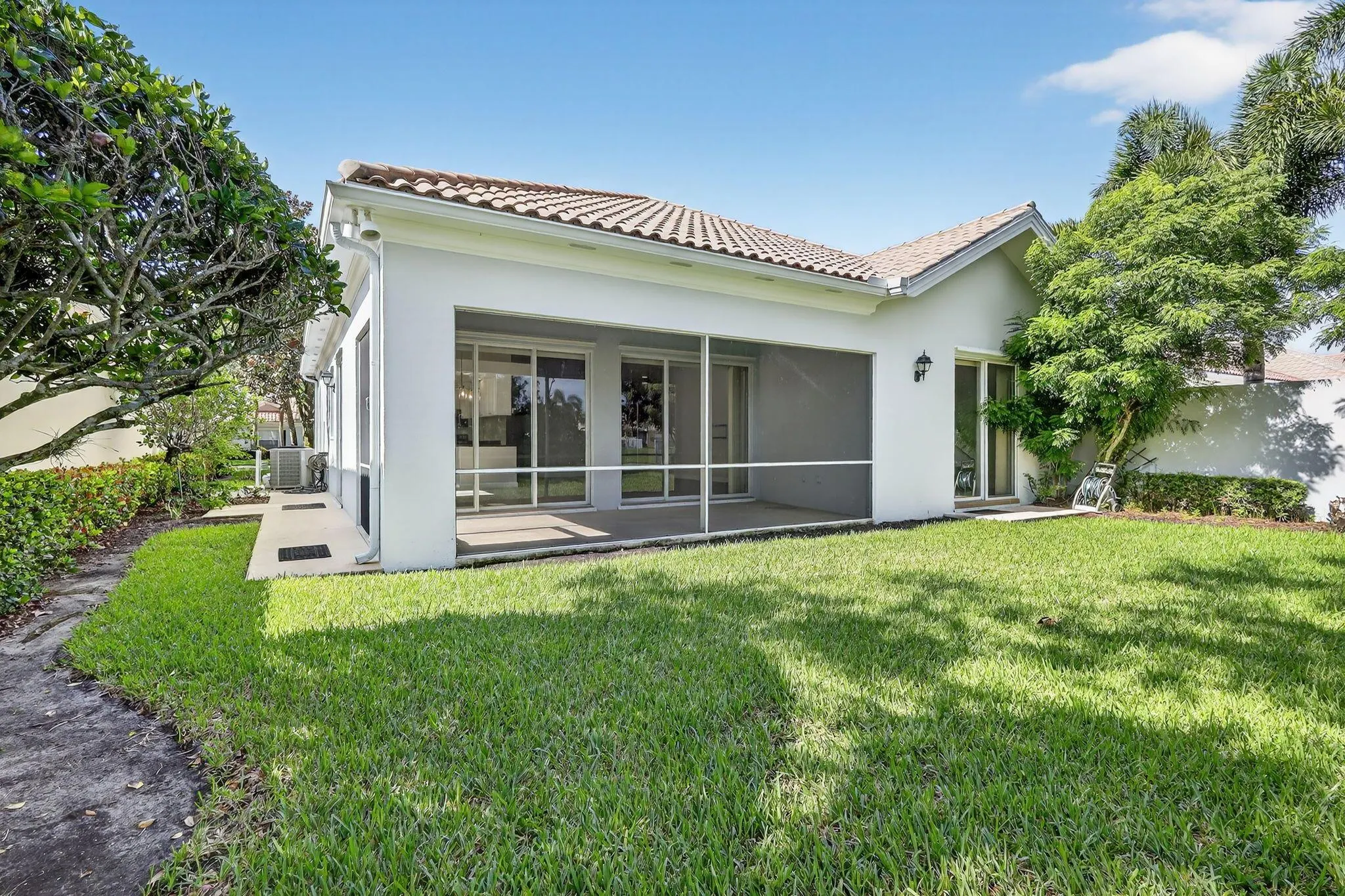 8257 Rosalie Lane