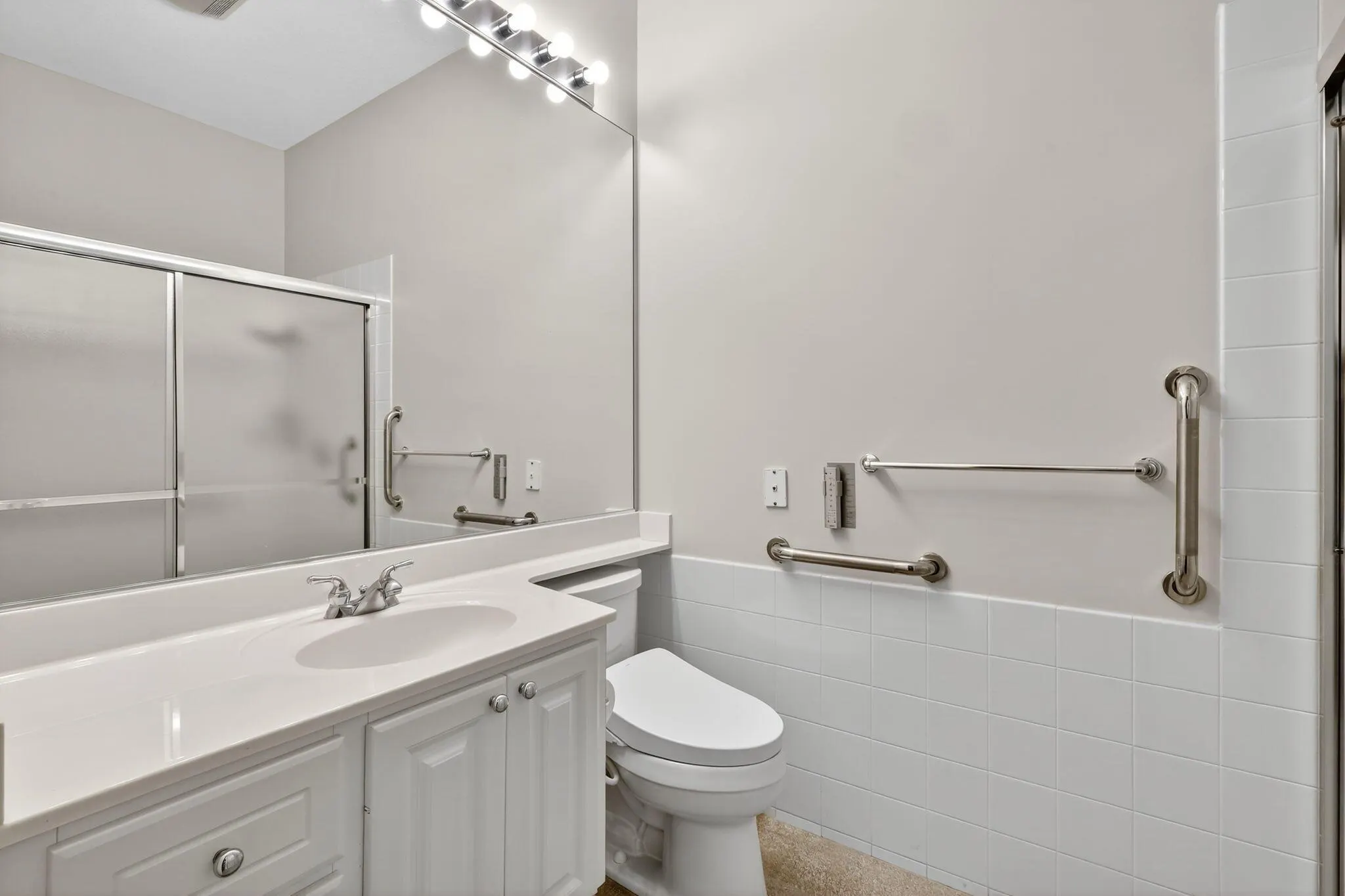 8257 Rosalie Lane