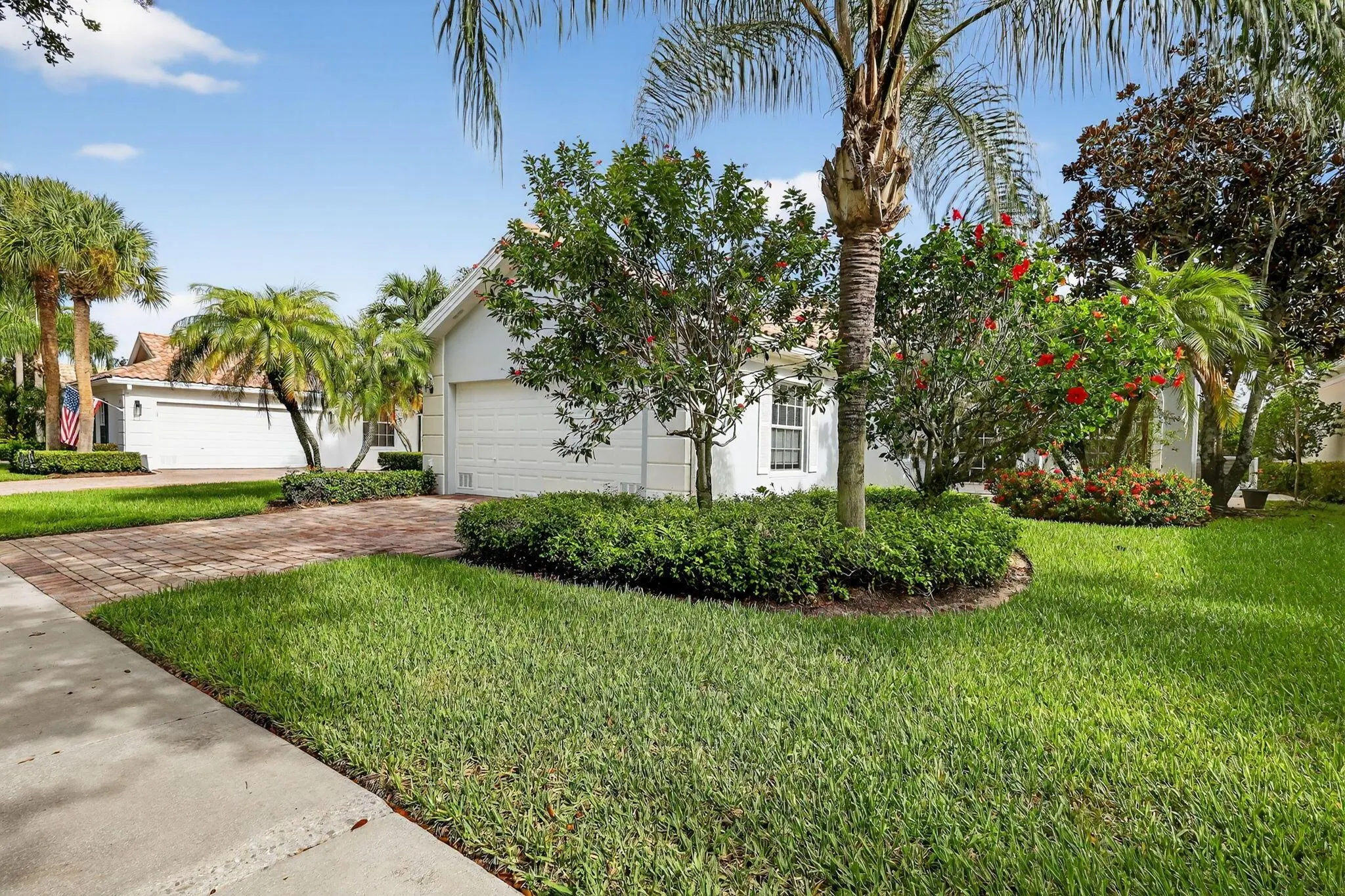 8257 Rosalie Lane