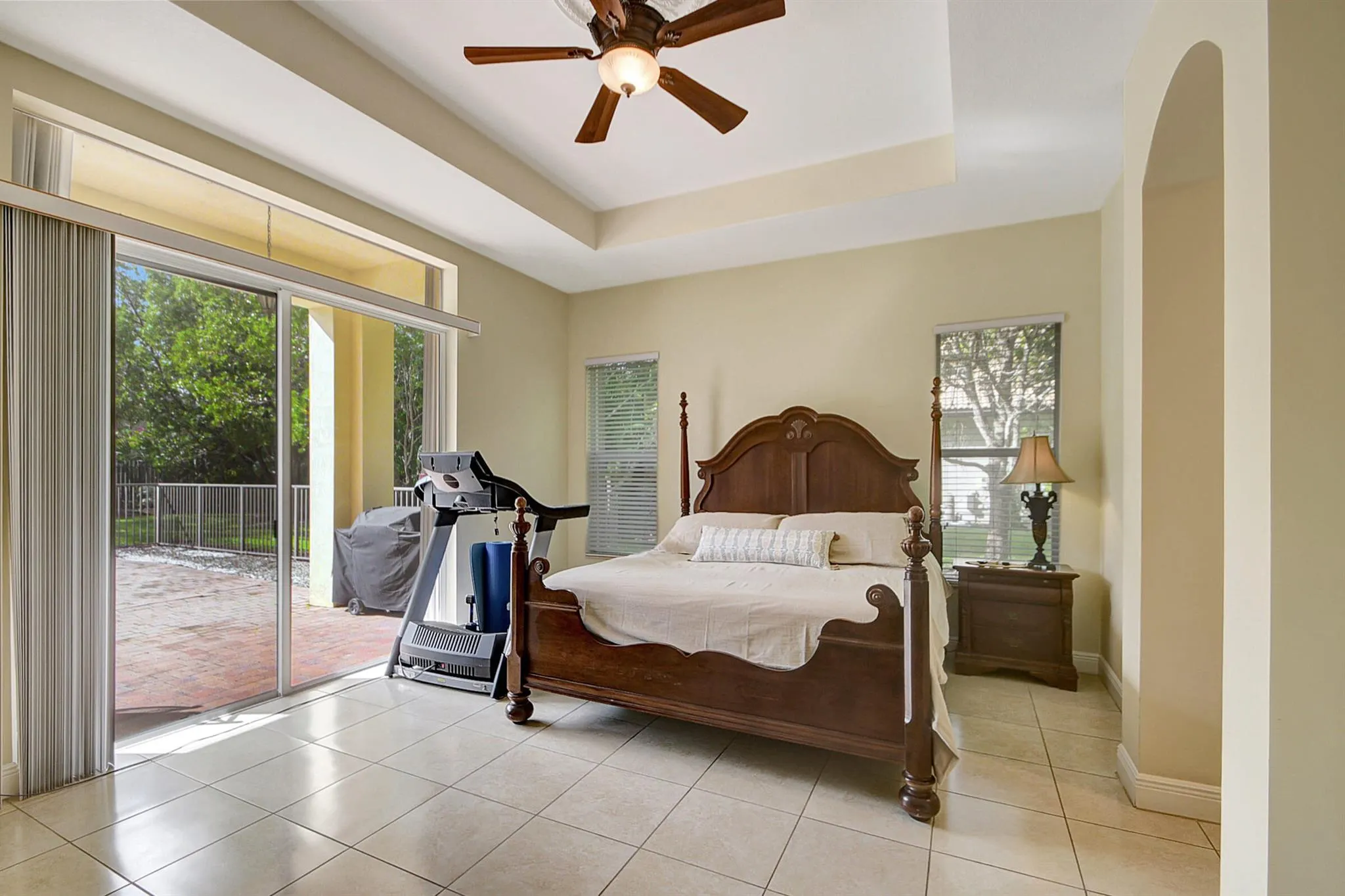 8123 Woodslanding Trail