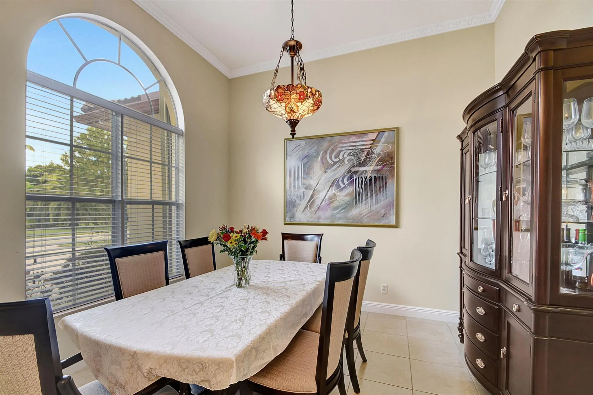 8123 Woodslanding Trail