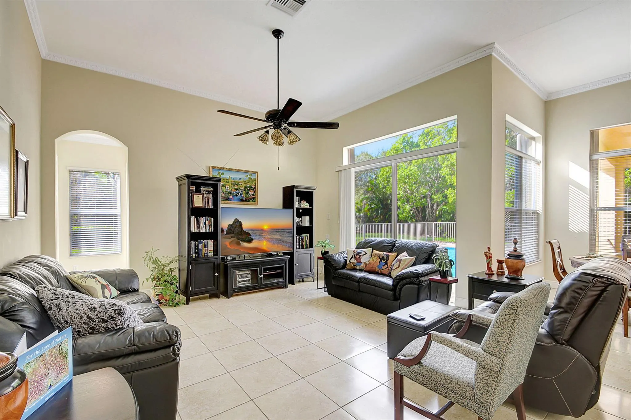 8123 Woodslanding Trail