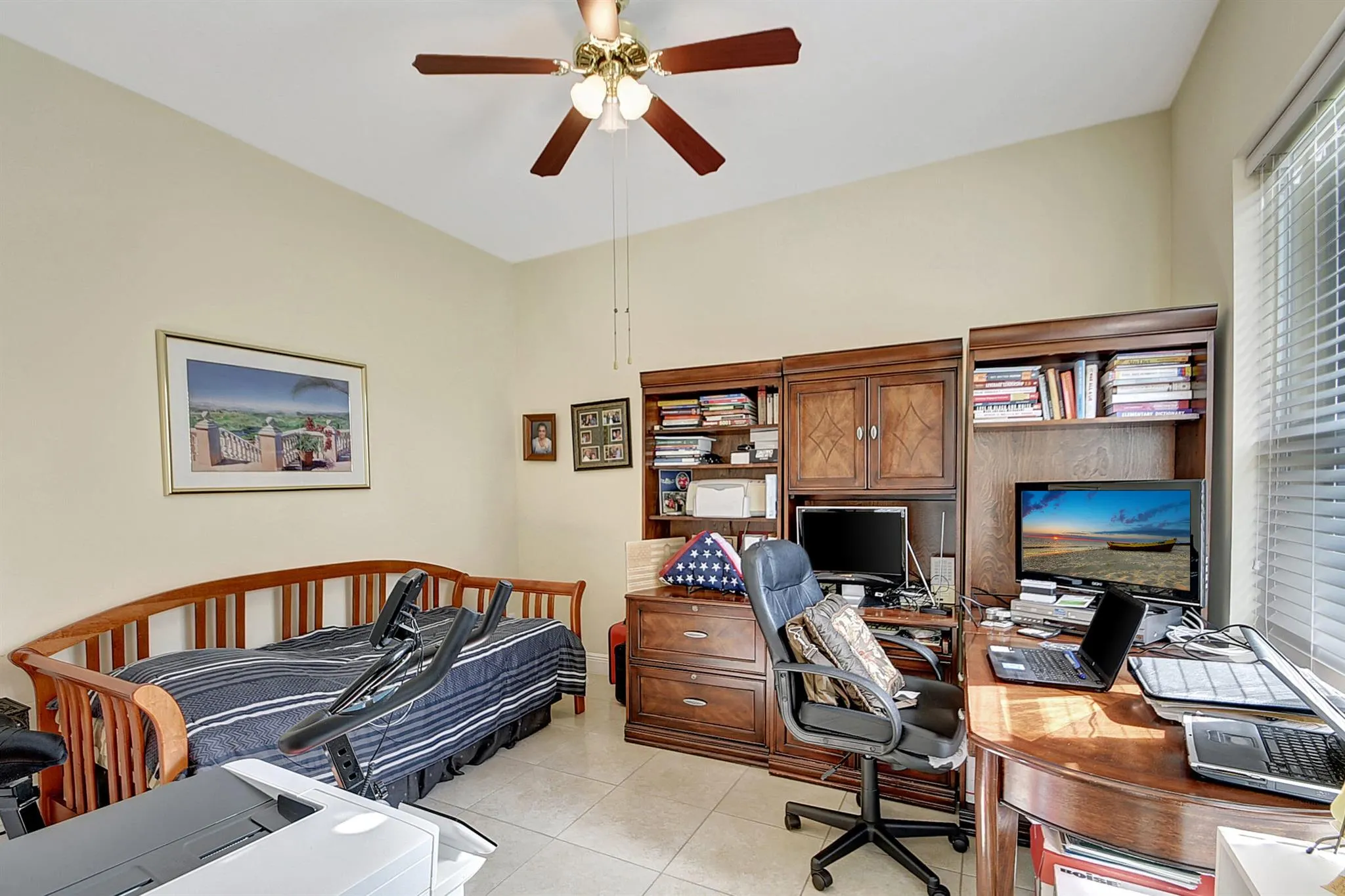 8123 Woodslanding Trail