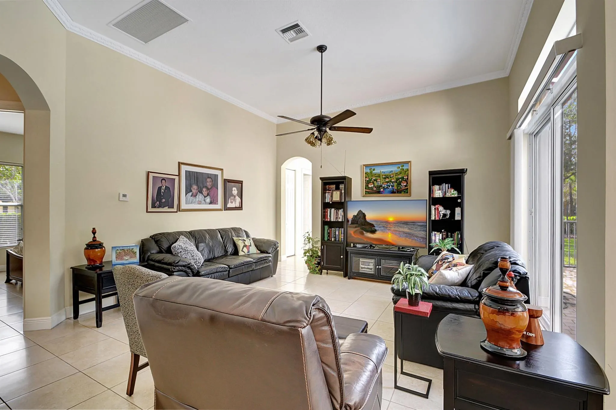 8123 Woodslanding Trail