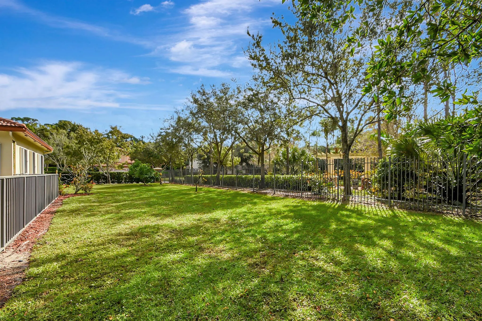8123 Woodslanding Trail