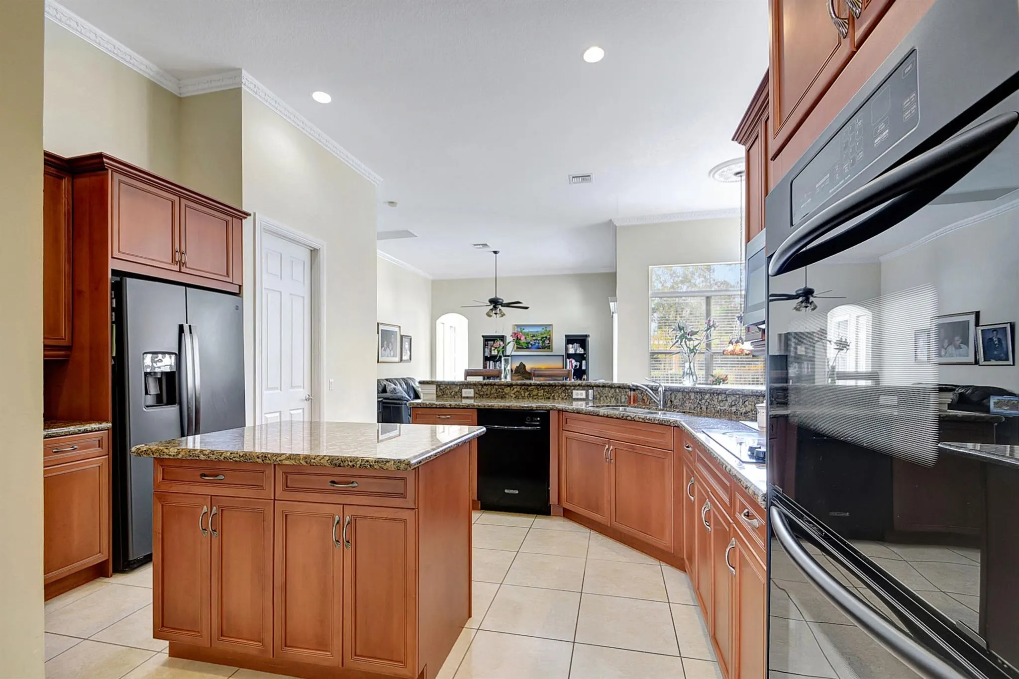 8123 Woodslanding Trail