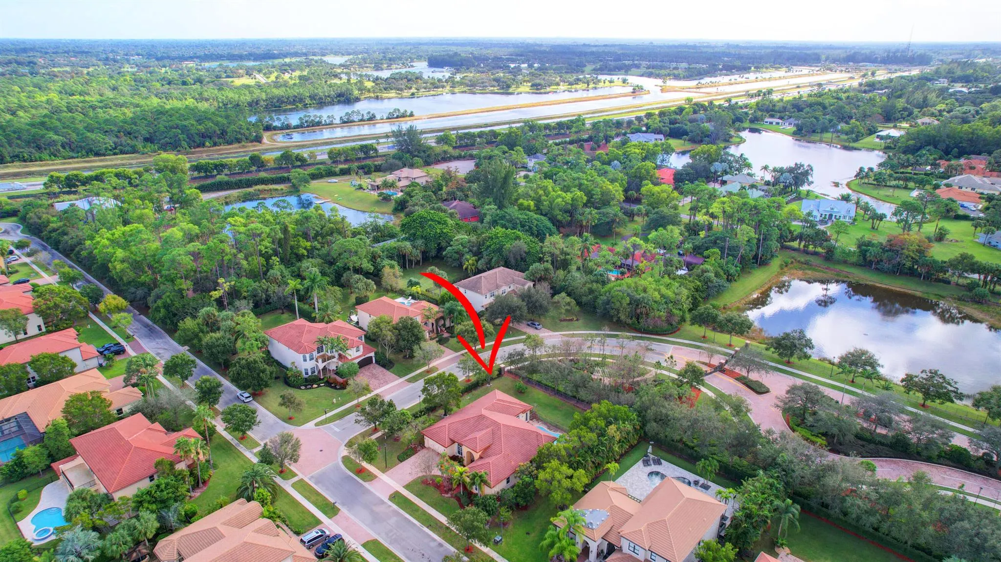 8123 Woodslanding Trail