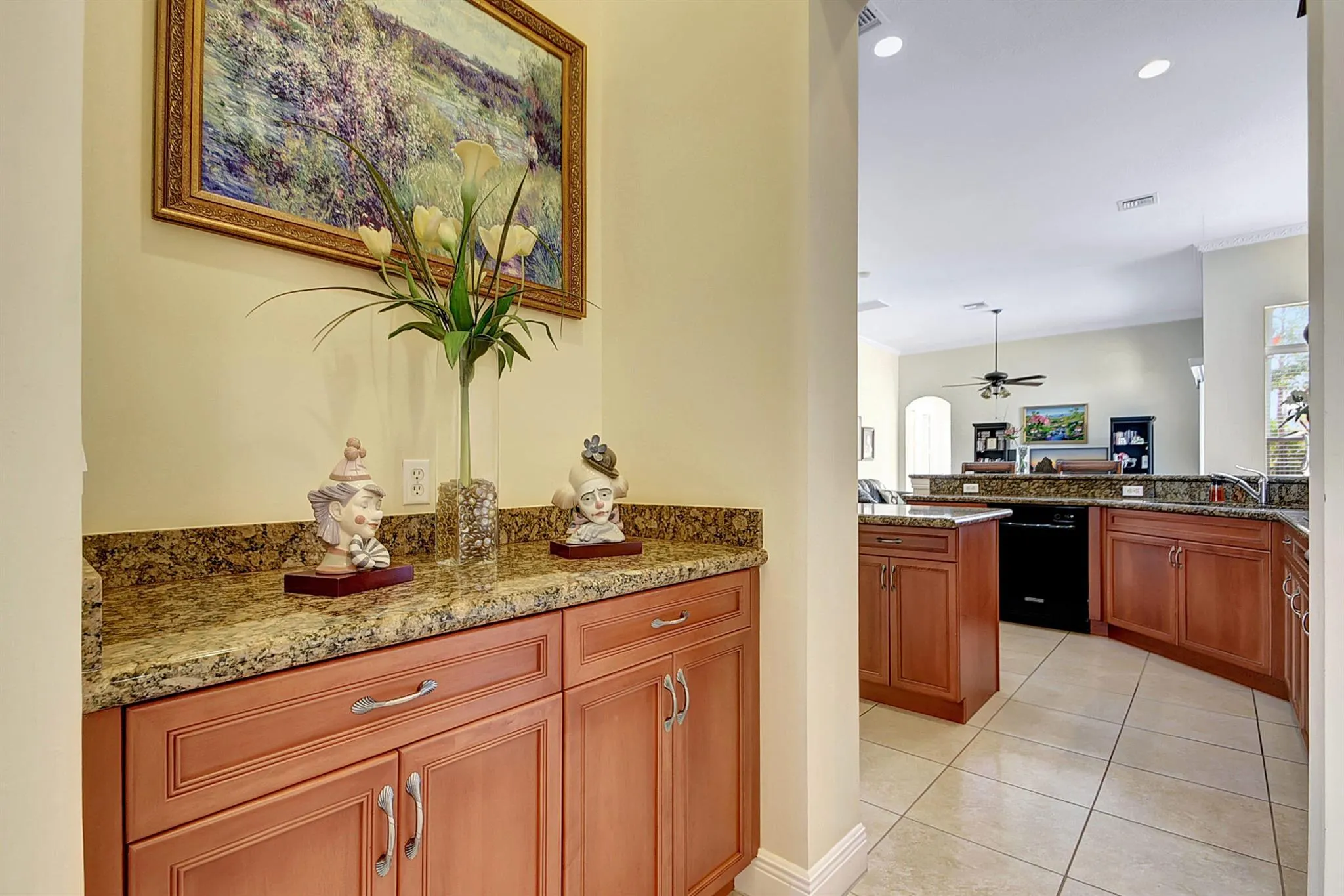 8123 Woodslanding Trail